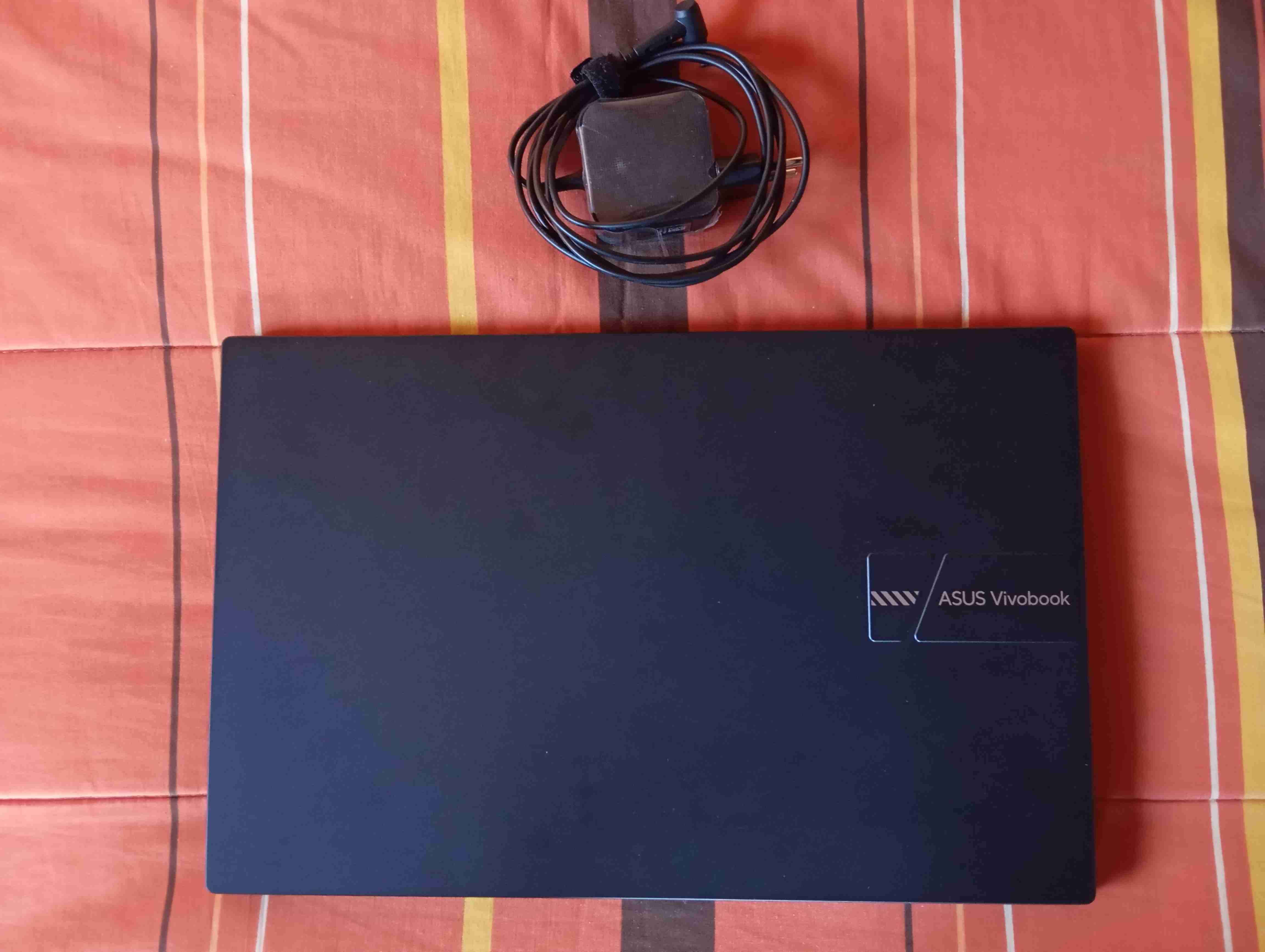 ASUS Vivobook 15 - 24gb Ryzen 7 - miniatura 1