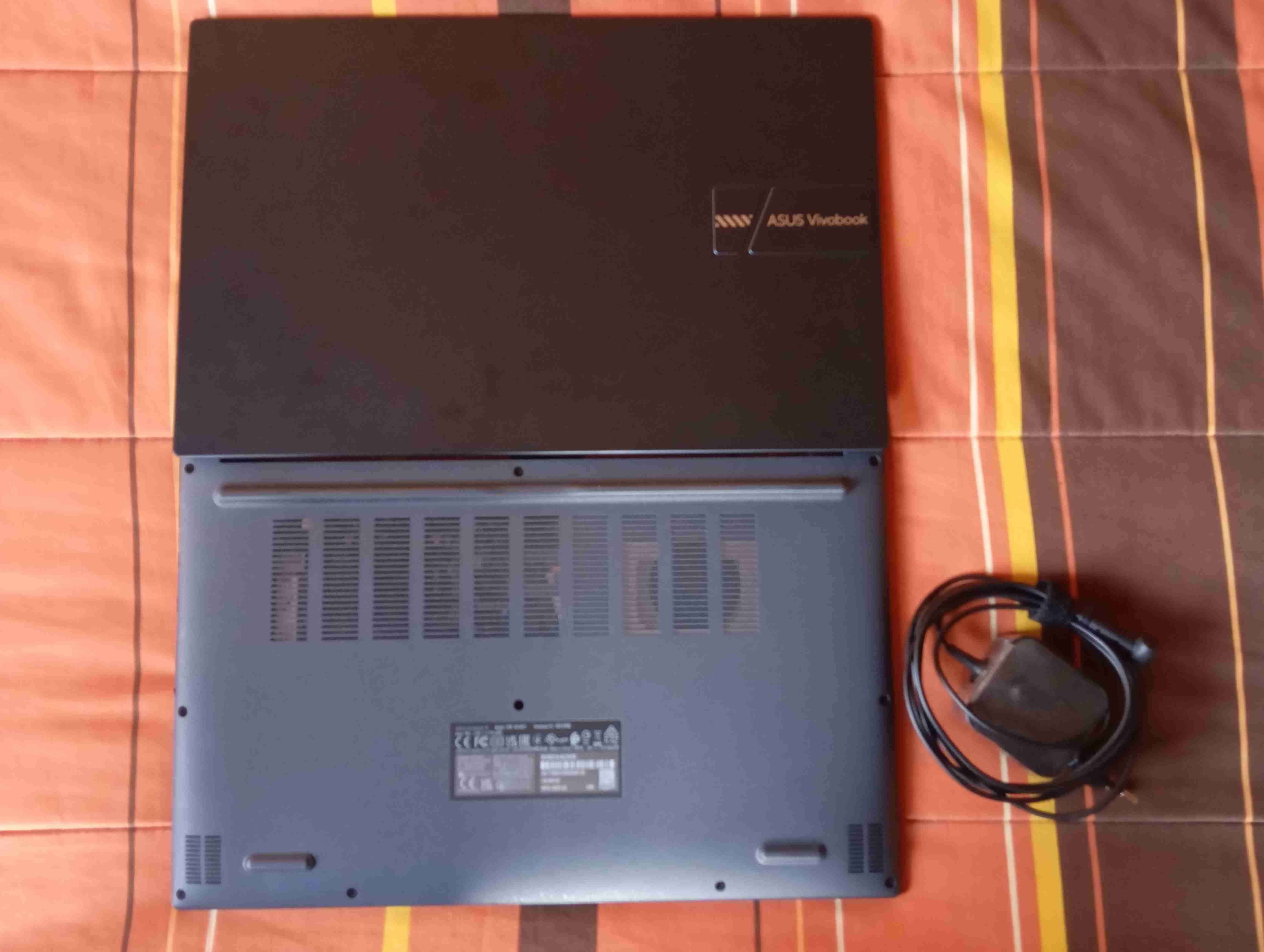 ASUS Vivobook 15 - 24gb Ryzen 7 - miniatura 3