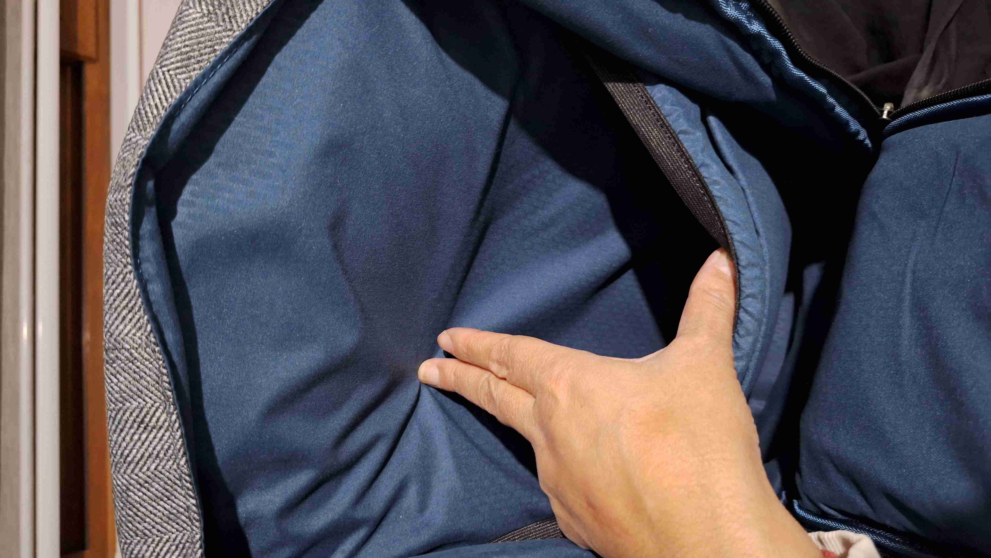 Mochila Delsey negra y gris nueva sin uso. - miniatura 5