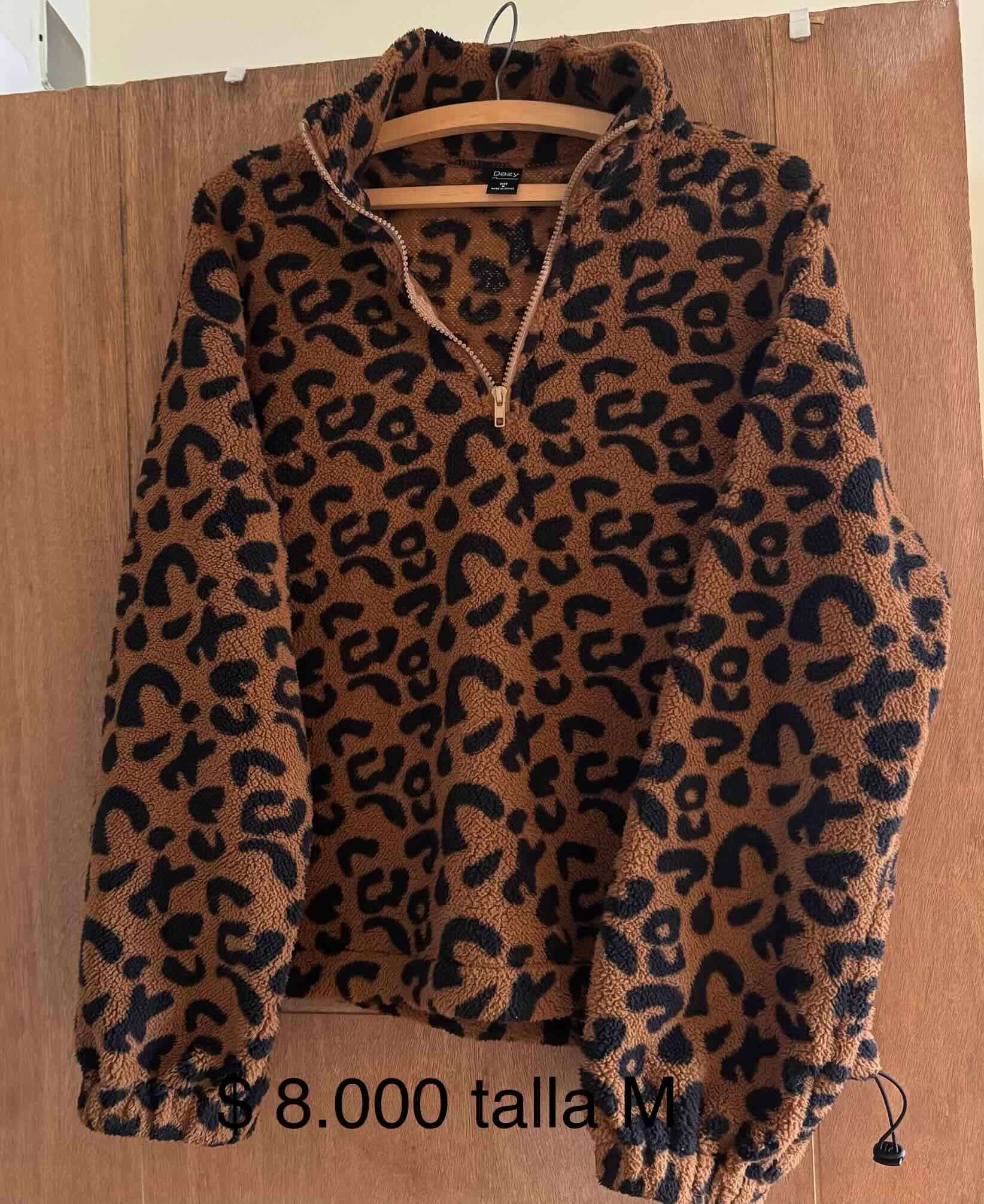 Chaqueta peluda marrón con capucha - miniatura 3