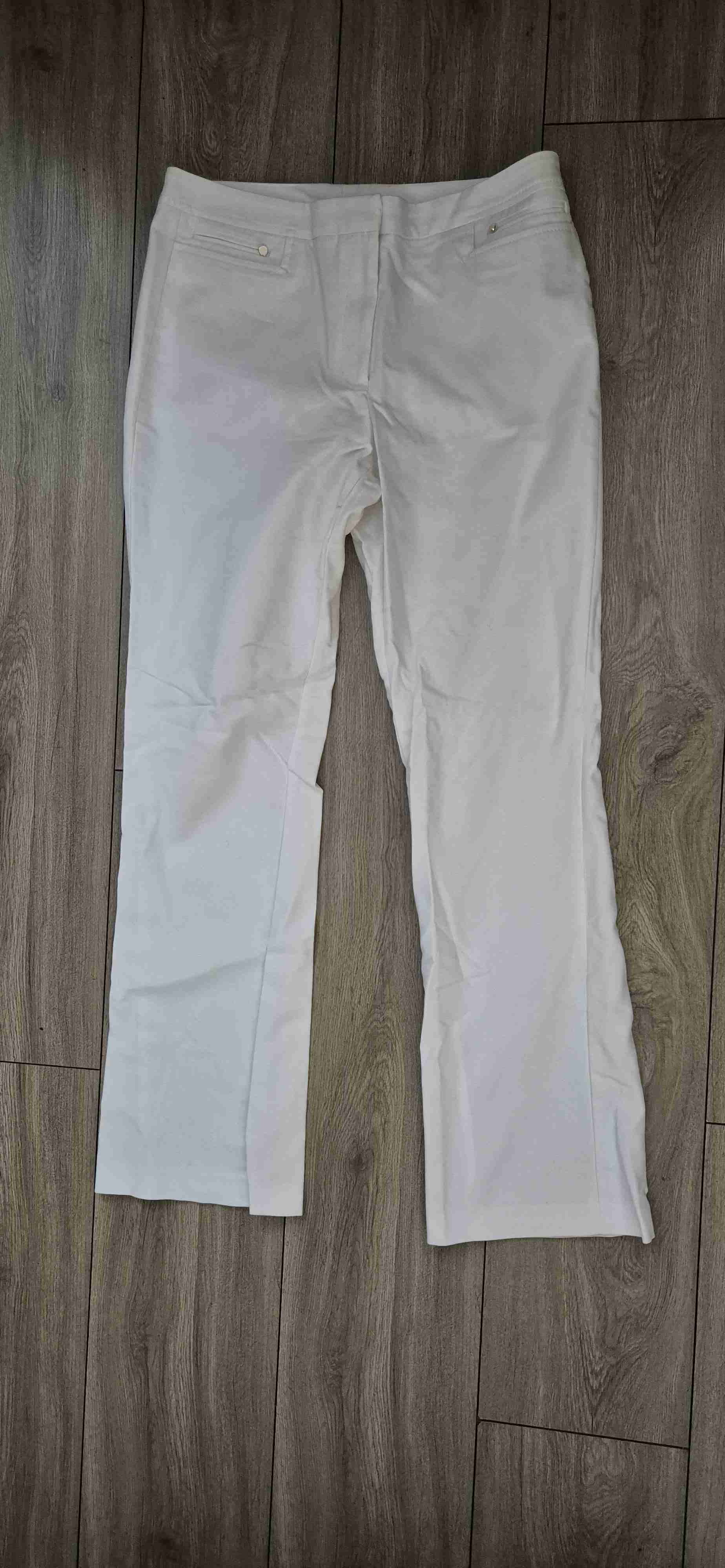 Pantalones blancos para mujer