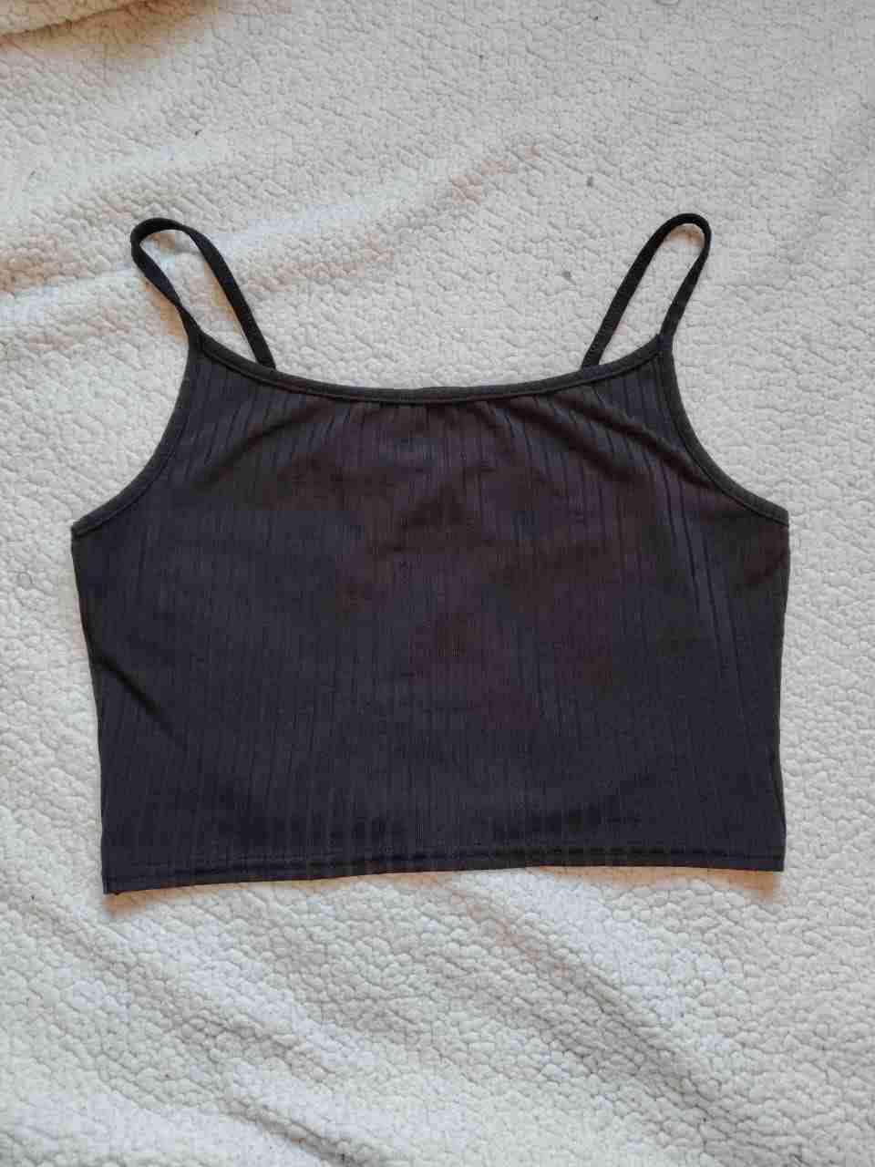 Top negro con tirantes cruzados - miniatura 2