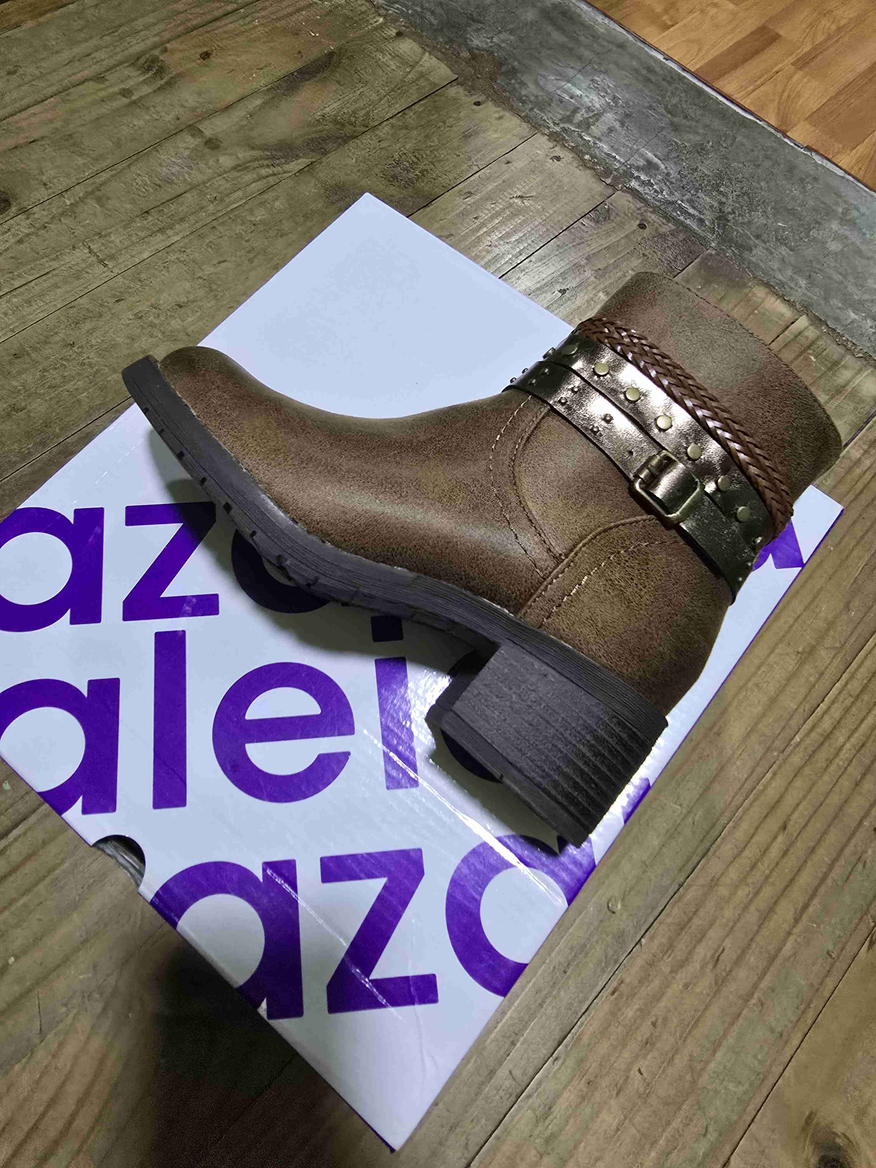 Botas marrones con hebilla - miniatura 1