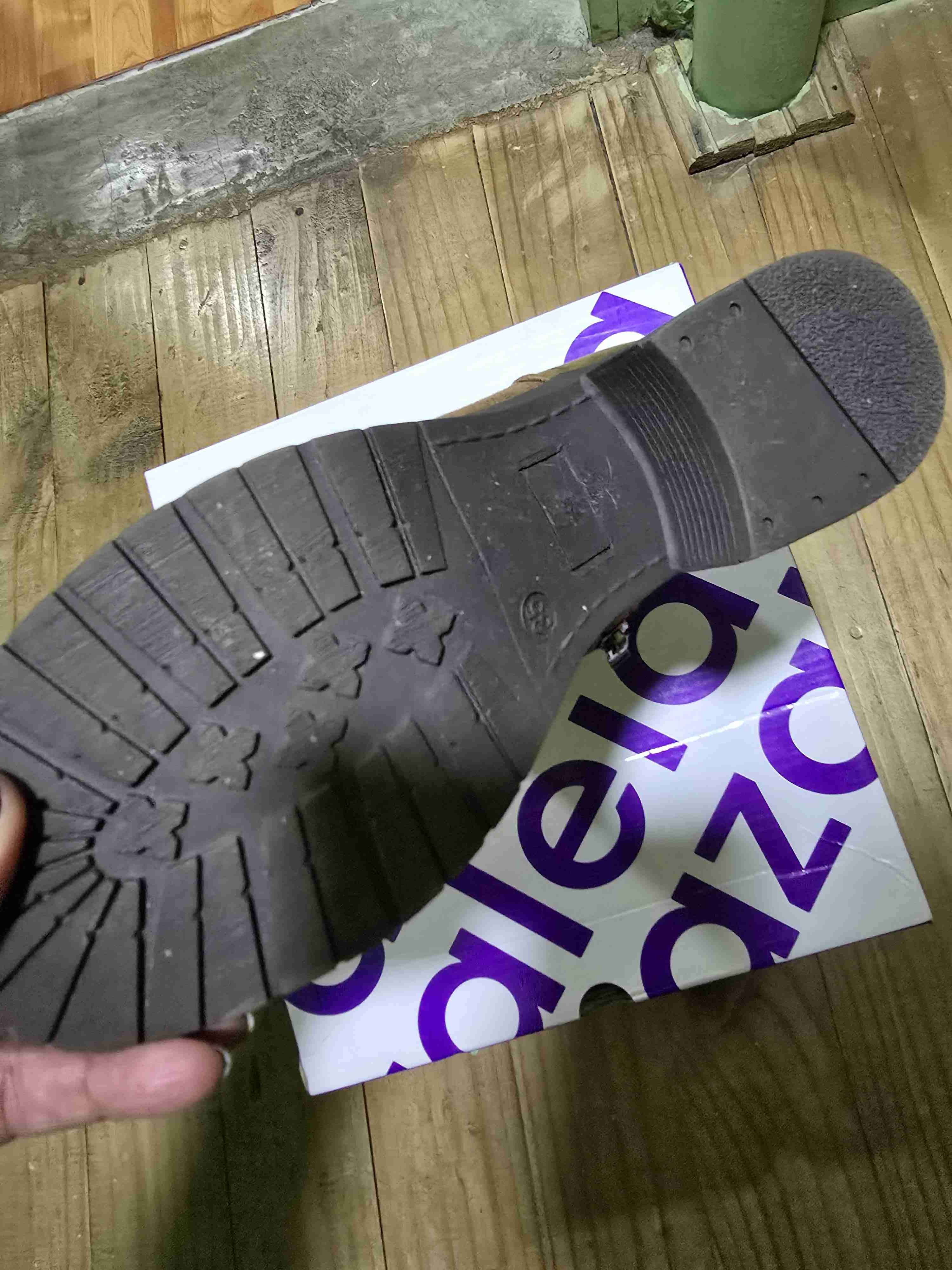 Botas marrones con hebilla - miniatura 2