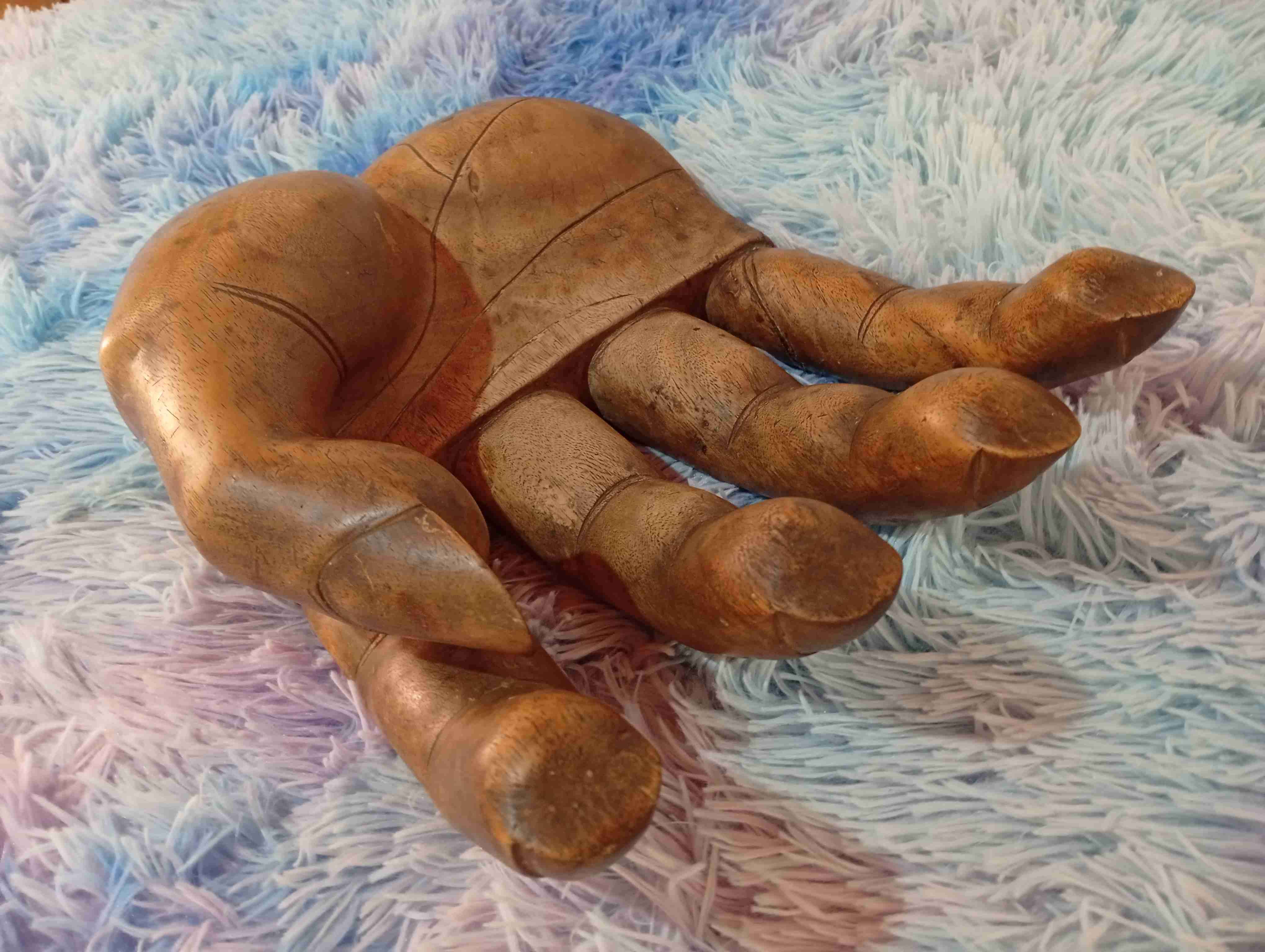 Escultura mano de madera - miniatura 6