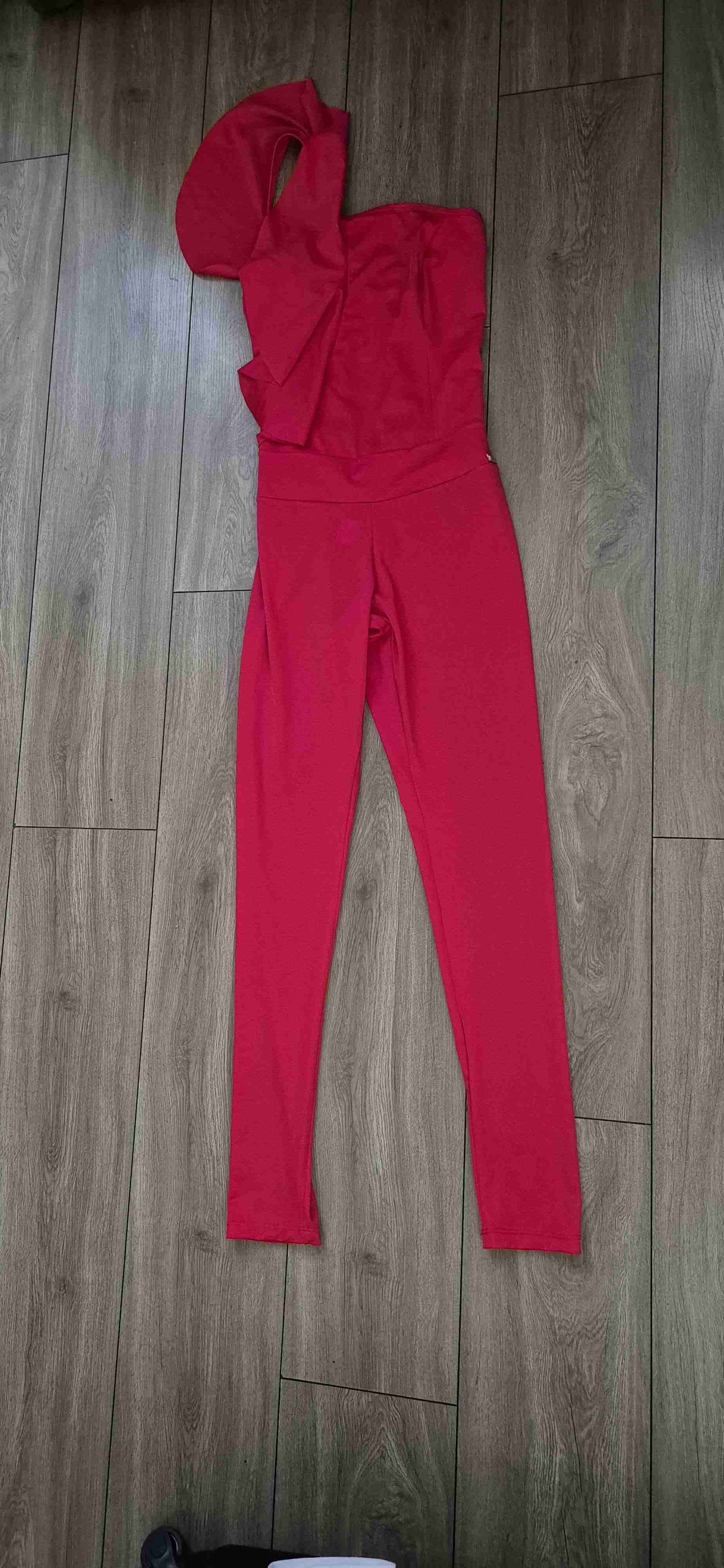 Enterito rojo de un hombro.