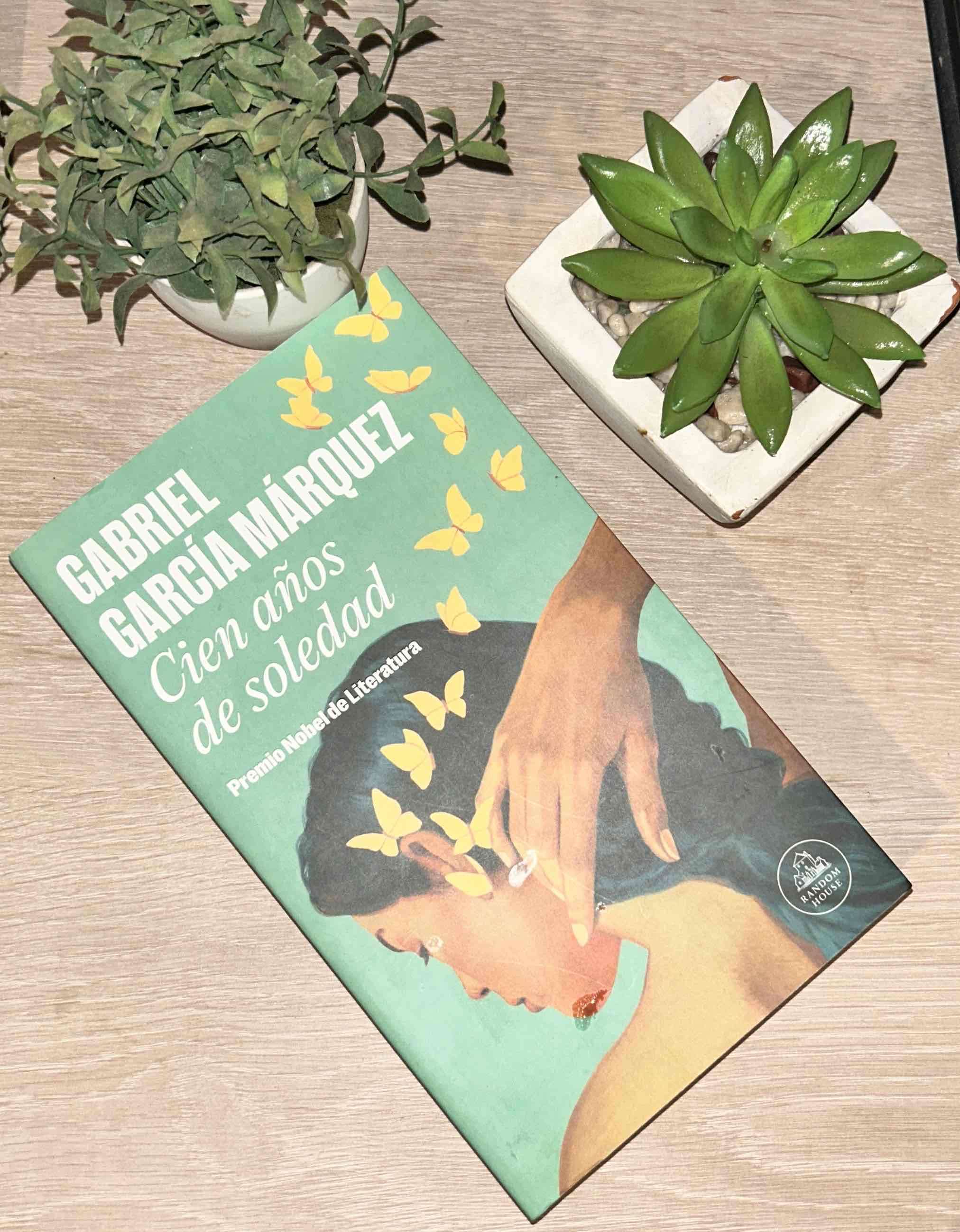 Libro Cien años de soledad - miniatura 3