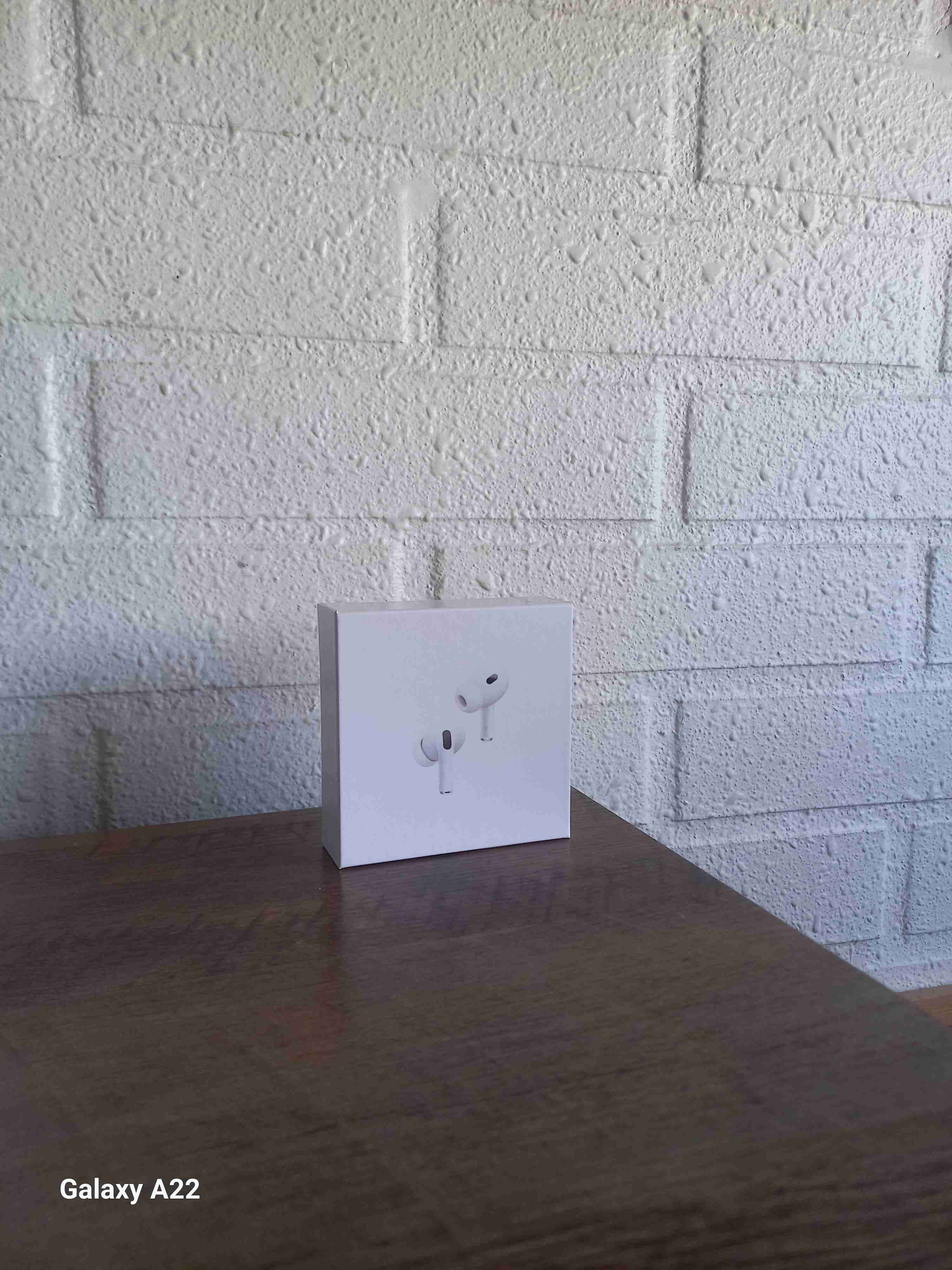 Audífonos inalámbricos blancos - miniatura 3