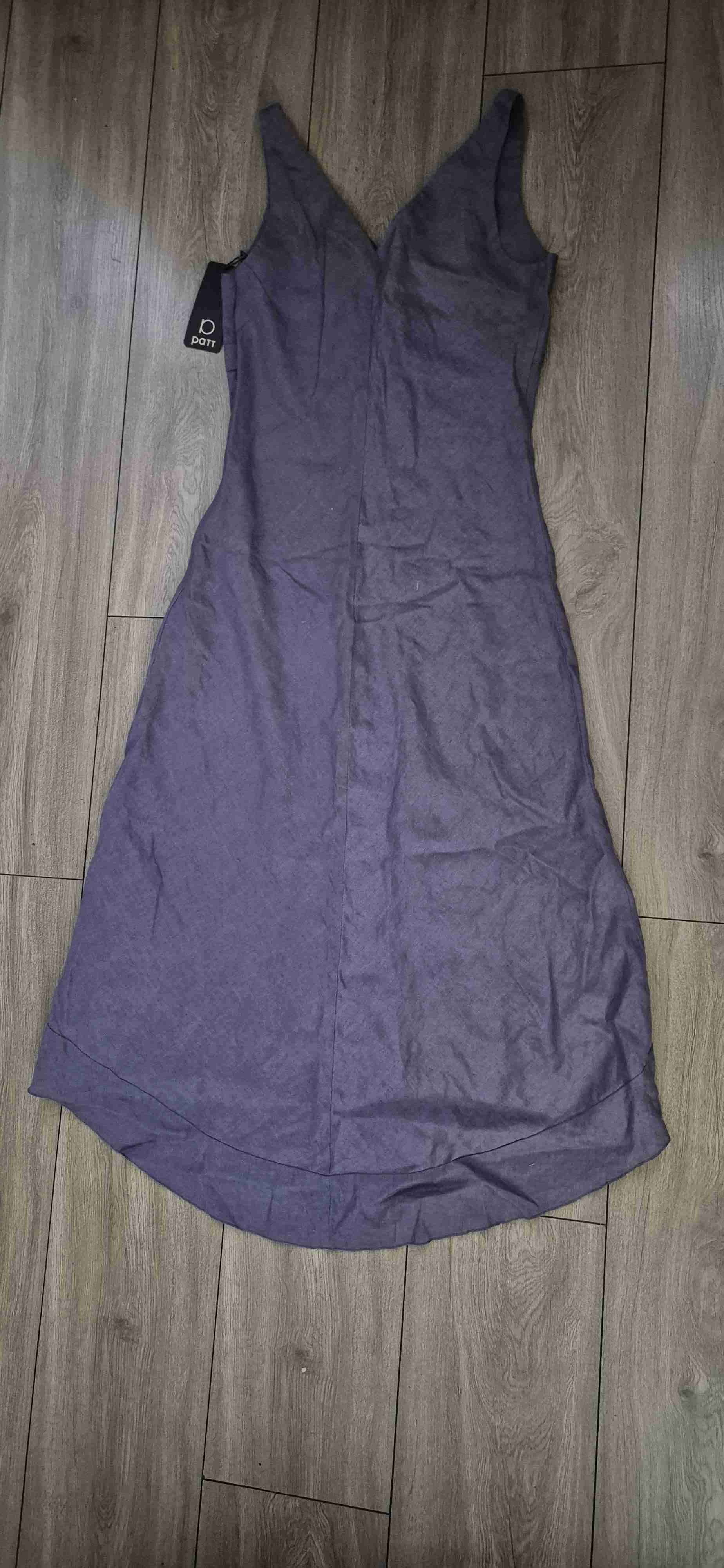 Vestido morado sin mangas