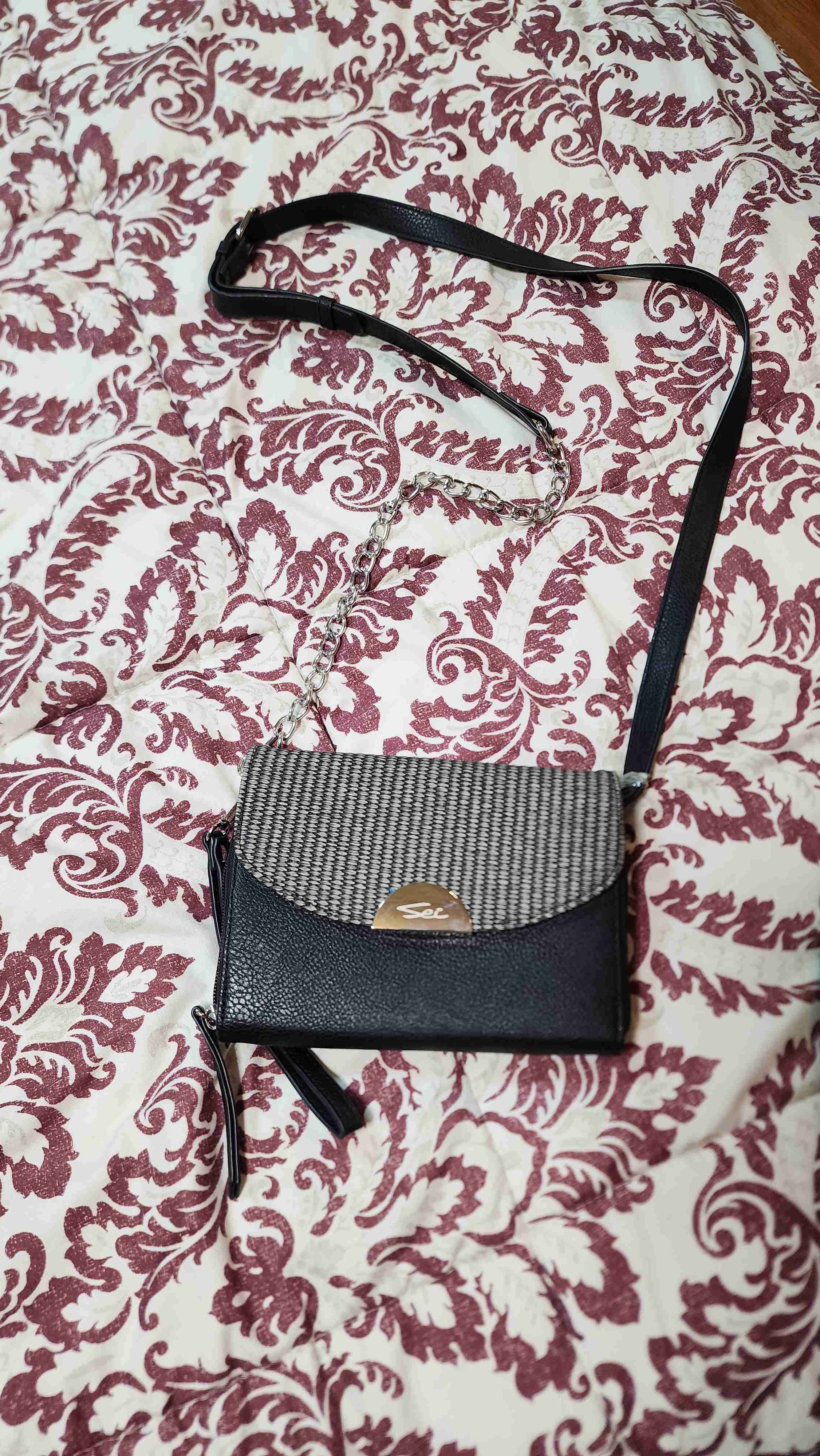 Cartera de hombro en blanco y negro - miniatura 1