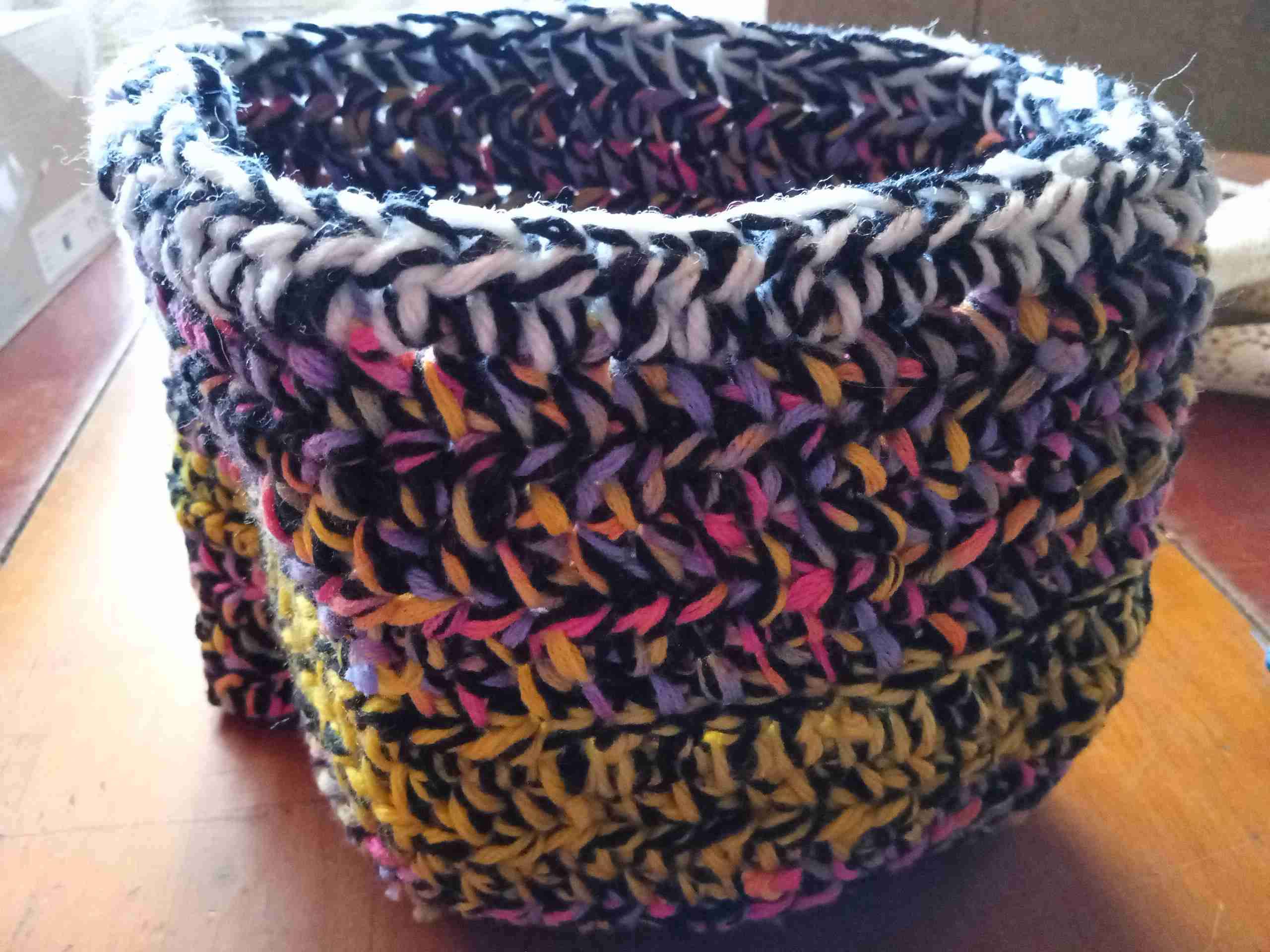 Cestos tejido a mano multicolor - miniatura 6