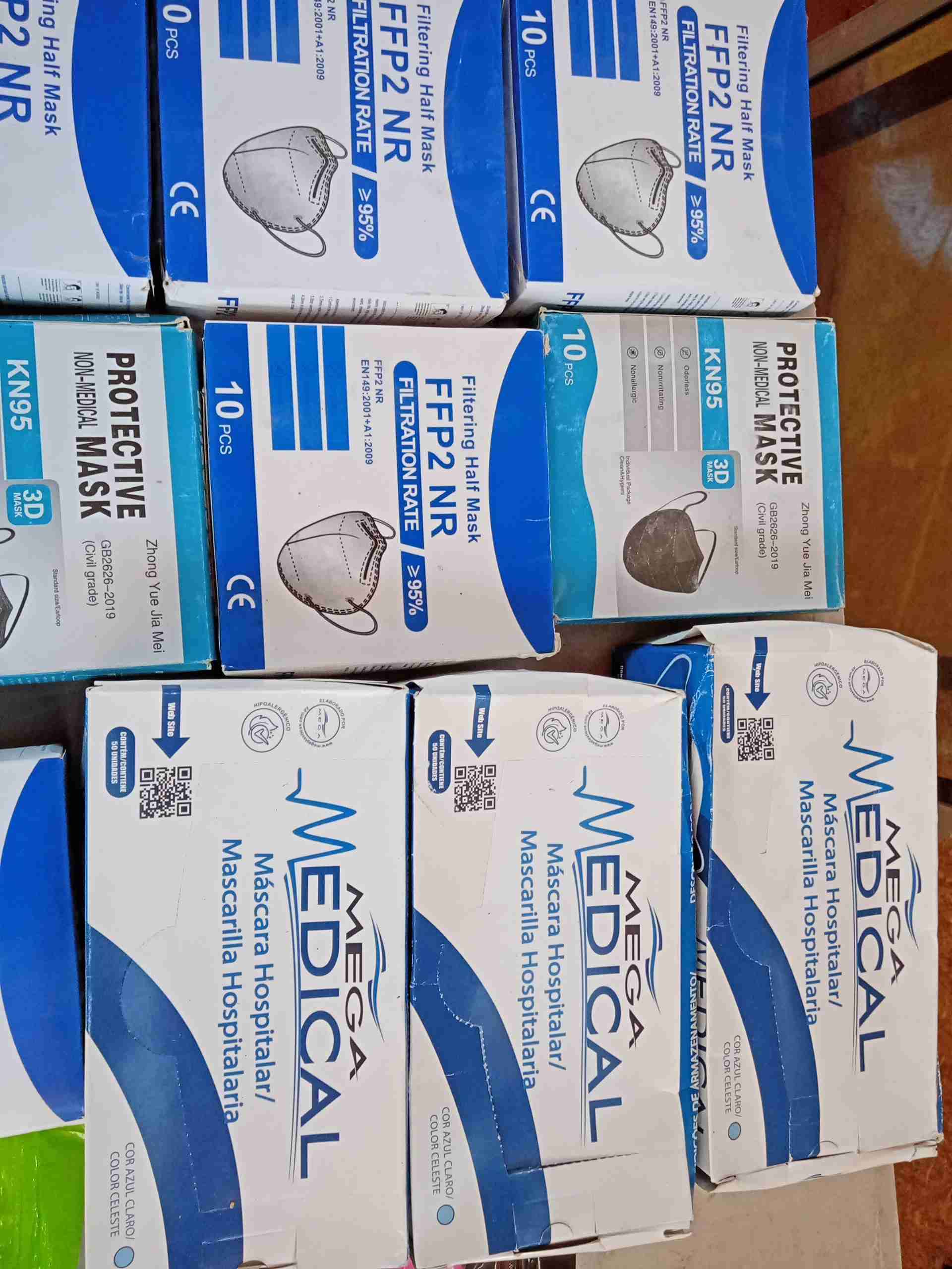 Mascarilla infantil de dibujos - miniatura 6