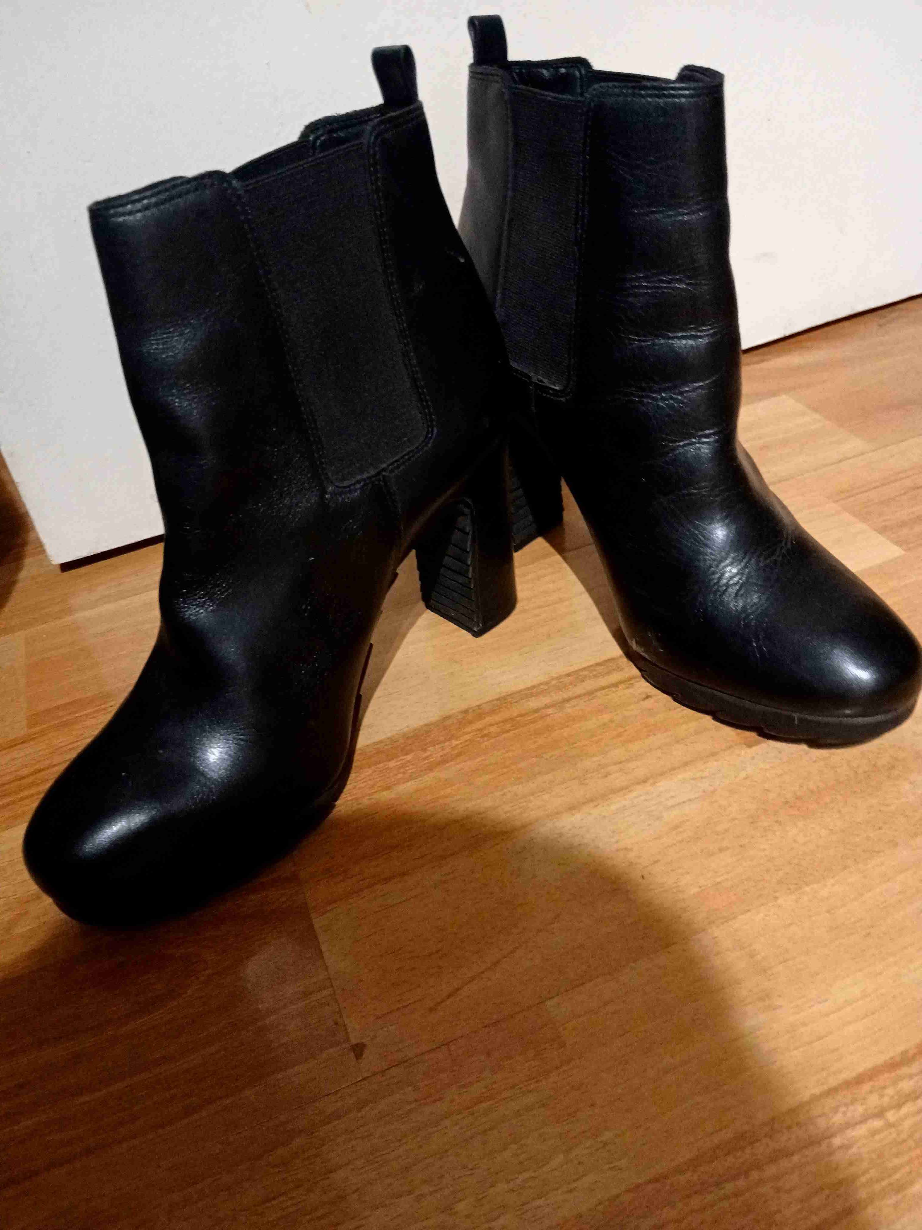 Botines negros de cuero - miniatura 2