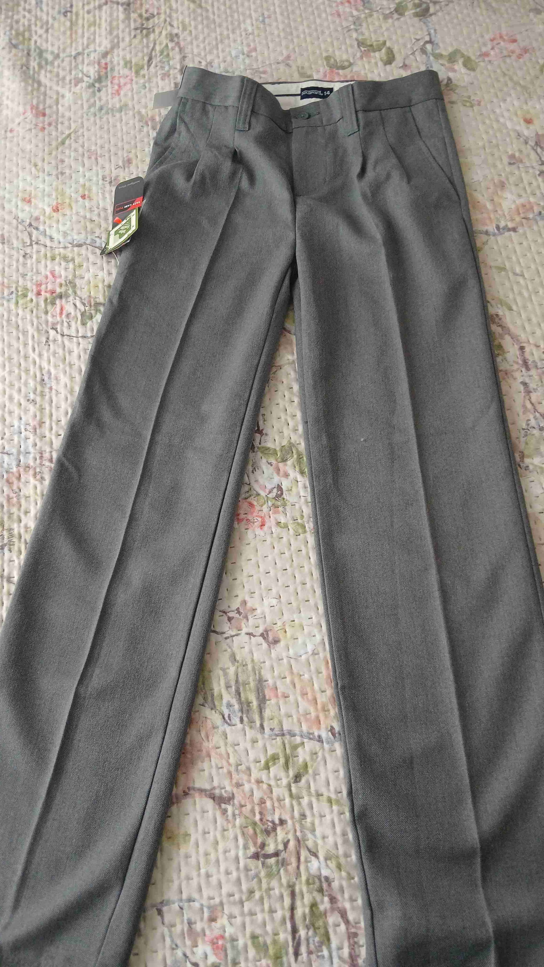 Pantalón gris escolar nuevo - miniatura 2