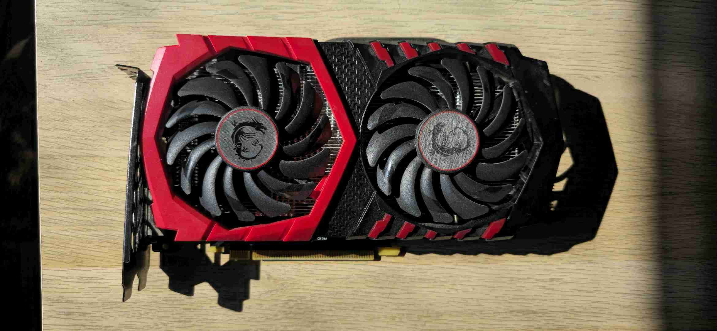 Tarjeta gráfica MSI GTX 1050 TI 4gb - miniatura 1