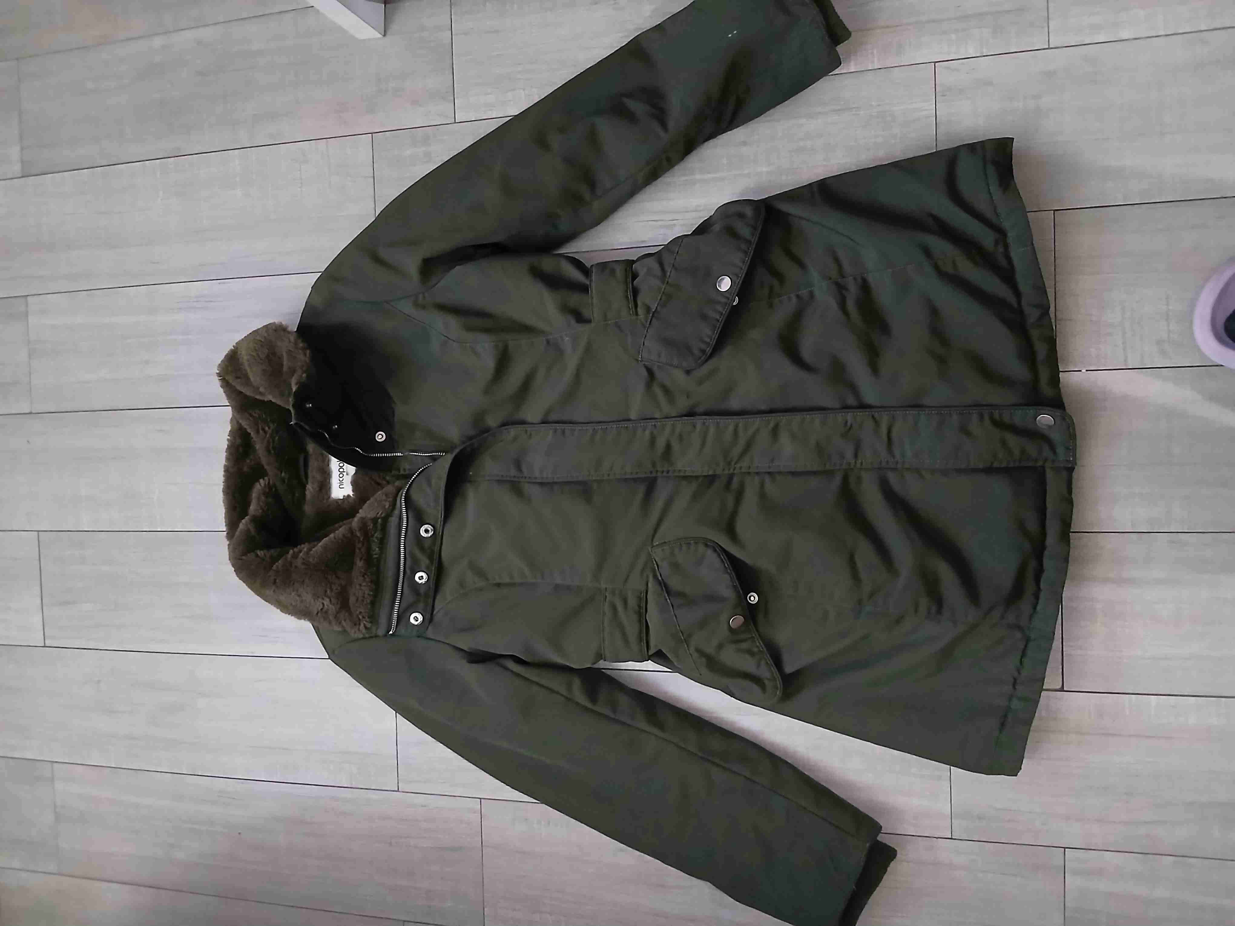 Abrigo verde con interior de piel - miniatura 1