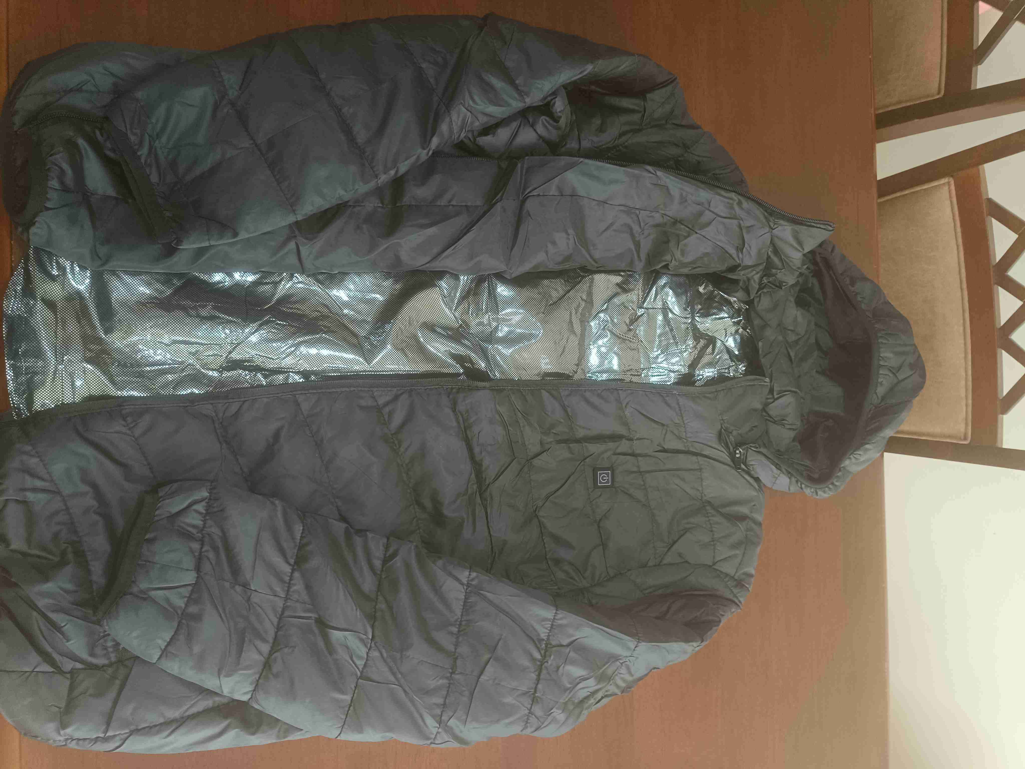 Chaqueta térmica con capucha - miniatura 3