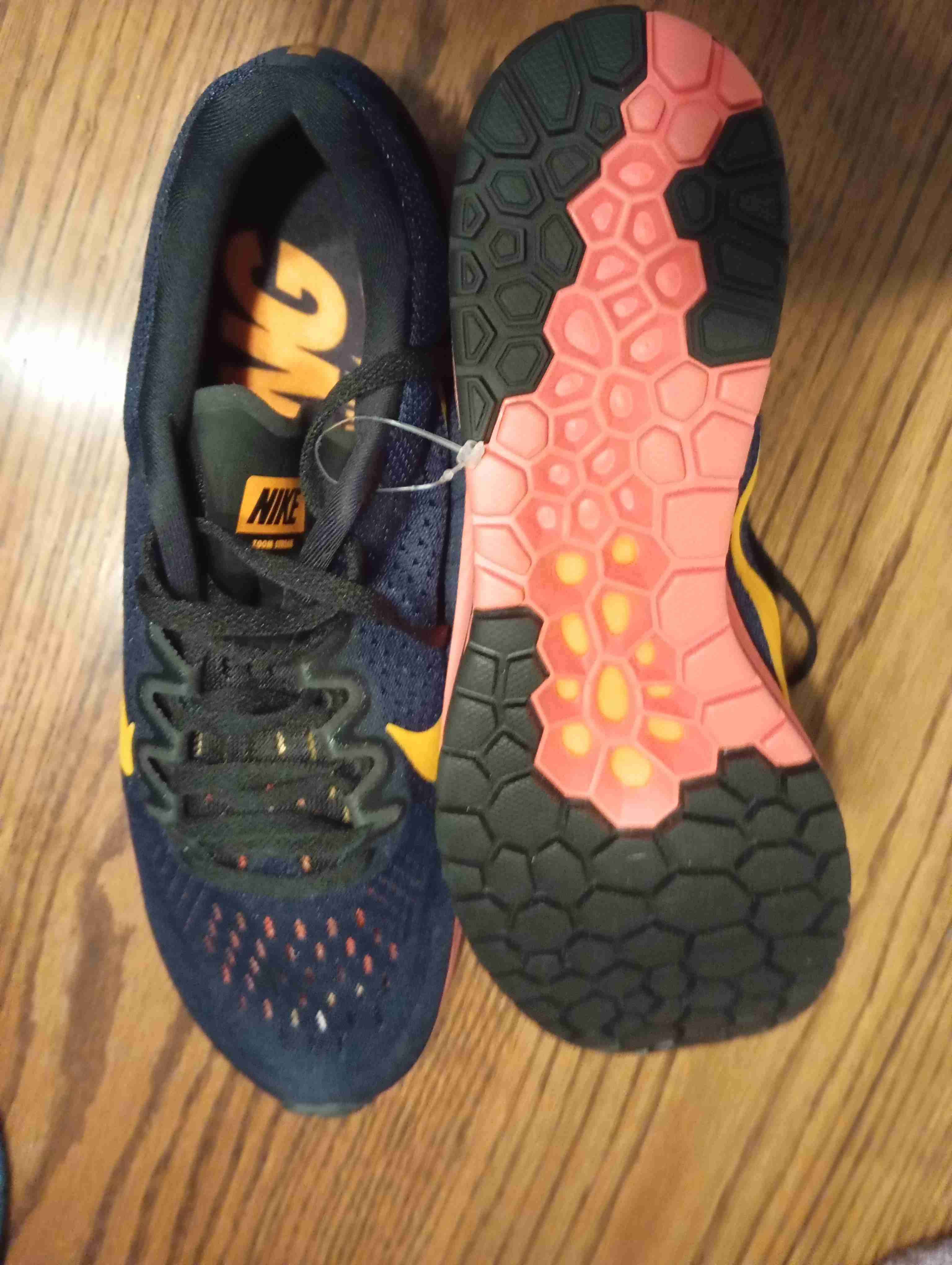 Zapatilla Nike Racing NUEVA SIN USO - miniatura 2