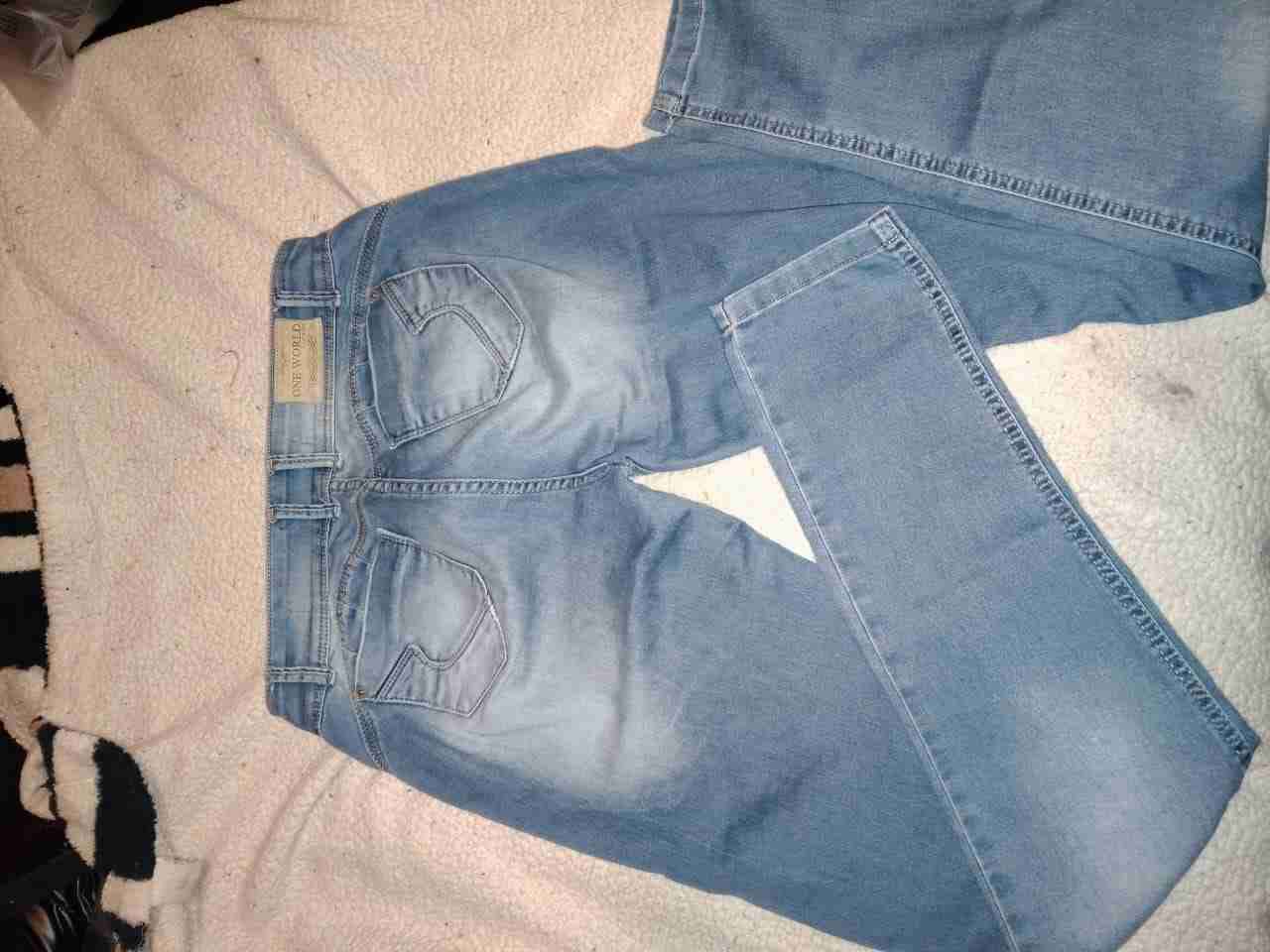 Jeans azules claros - miniatura 2