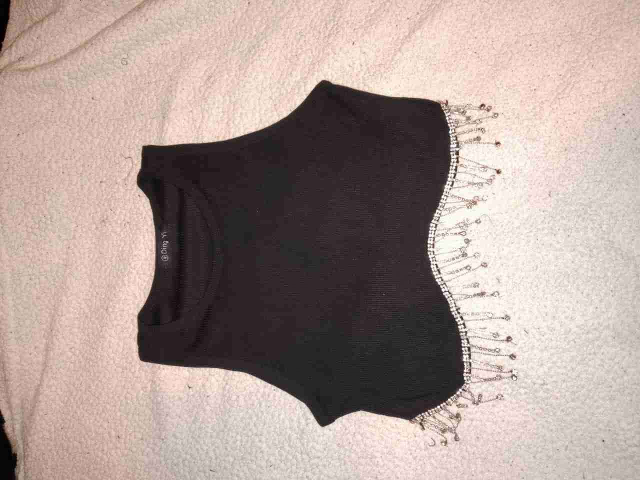 Polera negra con brillos - miniatura 2