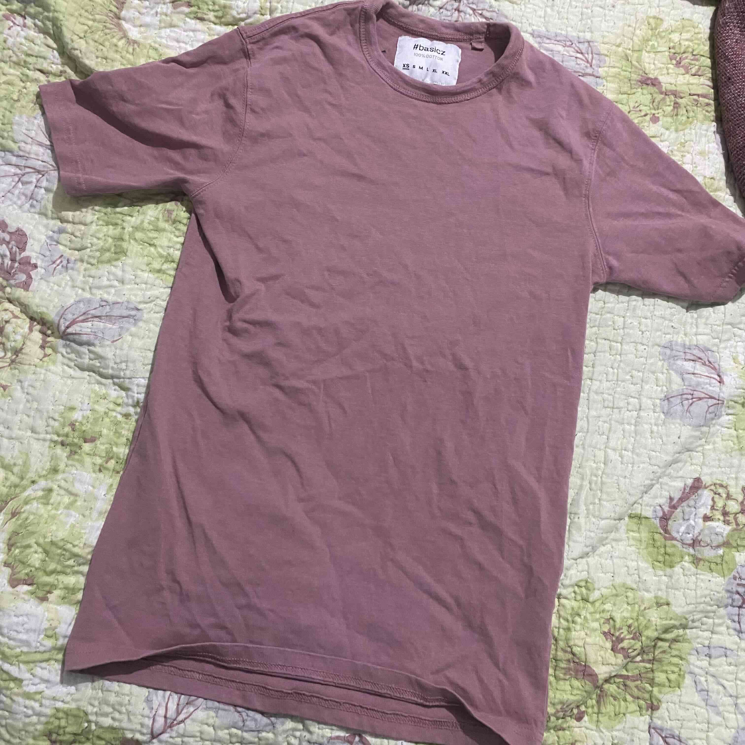 Polera morada básica - miniatura 1
