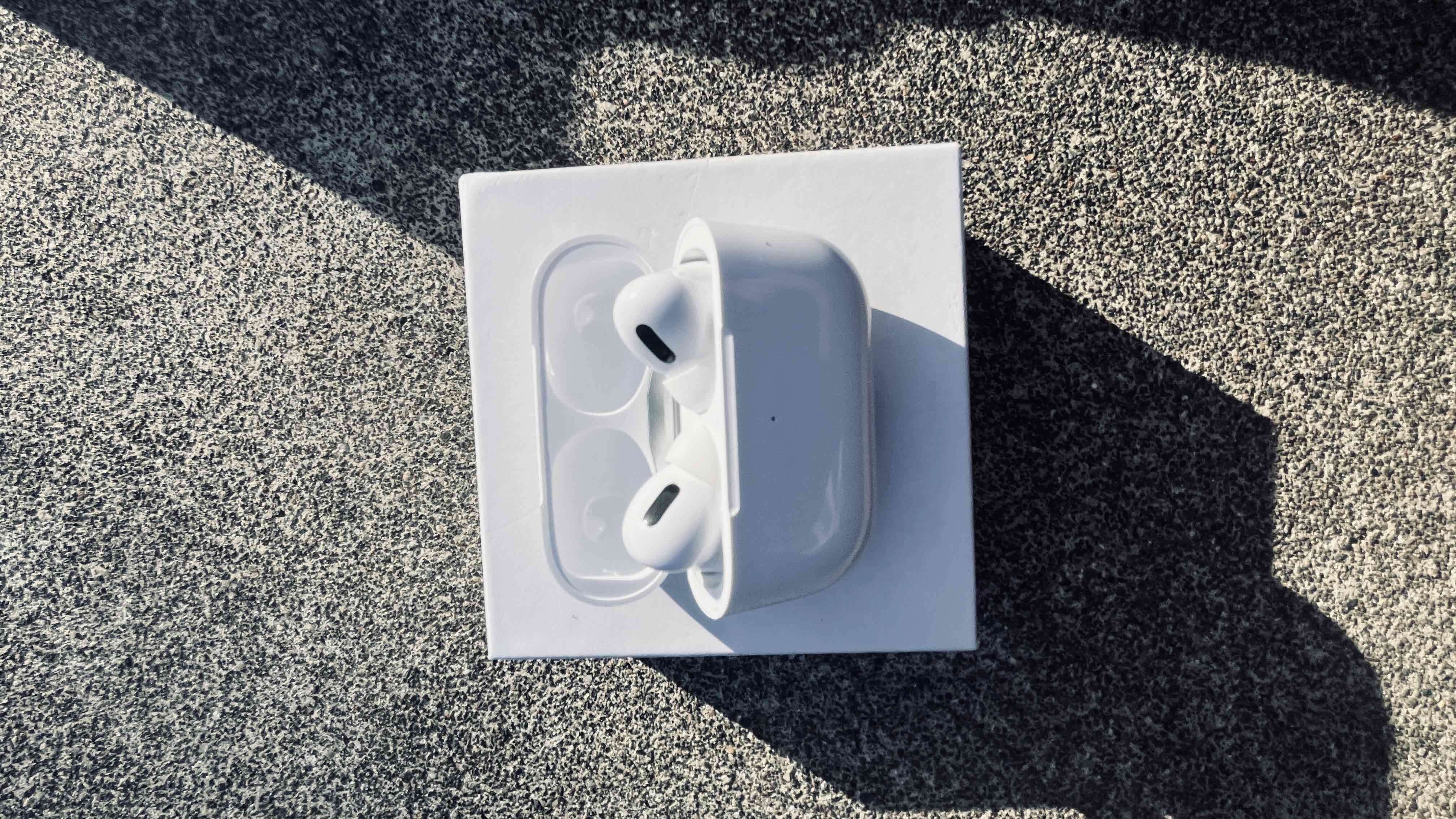 Estuche para audífonos blanco - miniatura 4