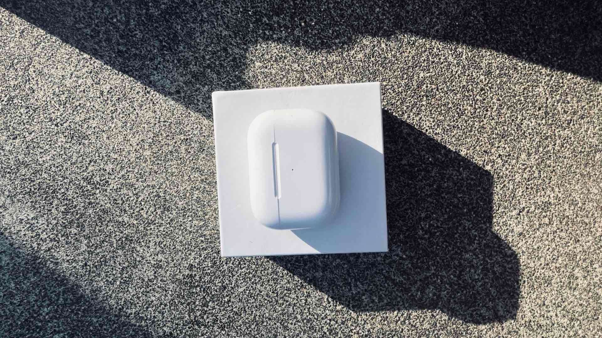 Estuche para audífonos blanco - miniatura 6