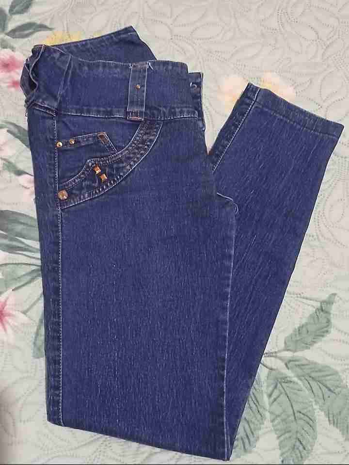 Bermuda jeans azul con detalles - miniatura 3