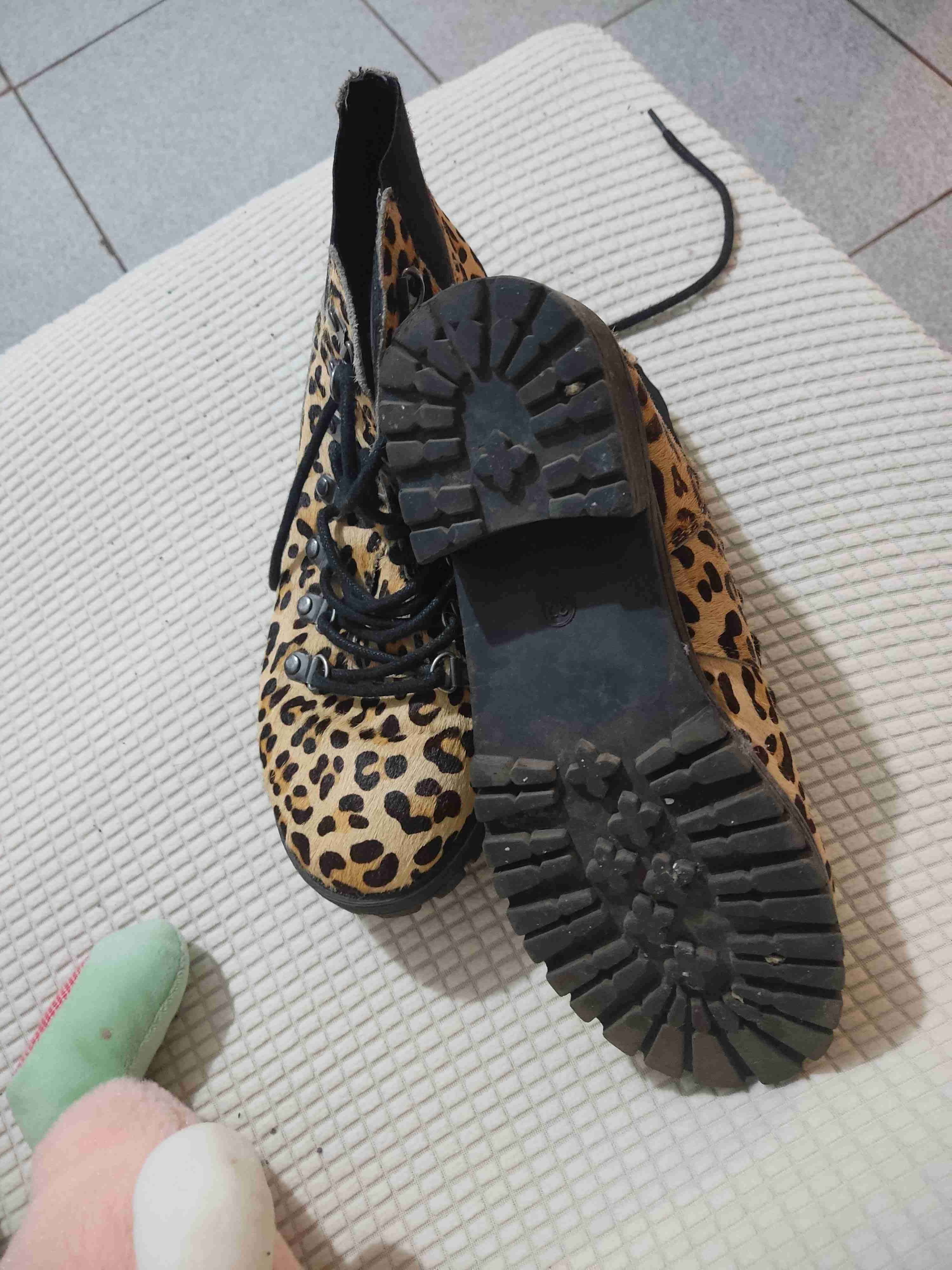 Botines con estampado de leopardo - miniatura 2