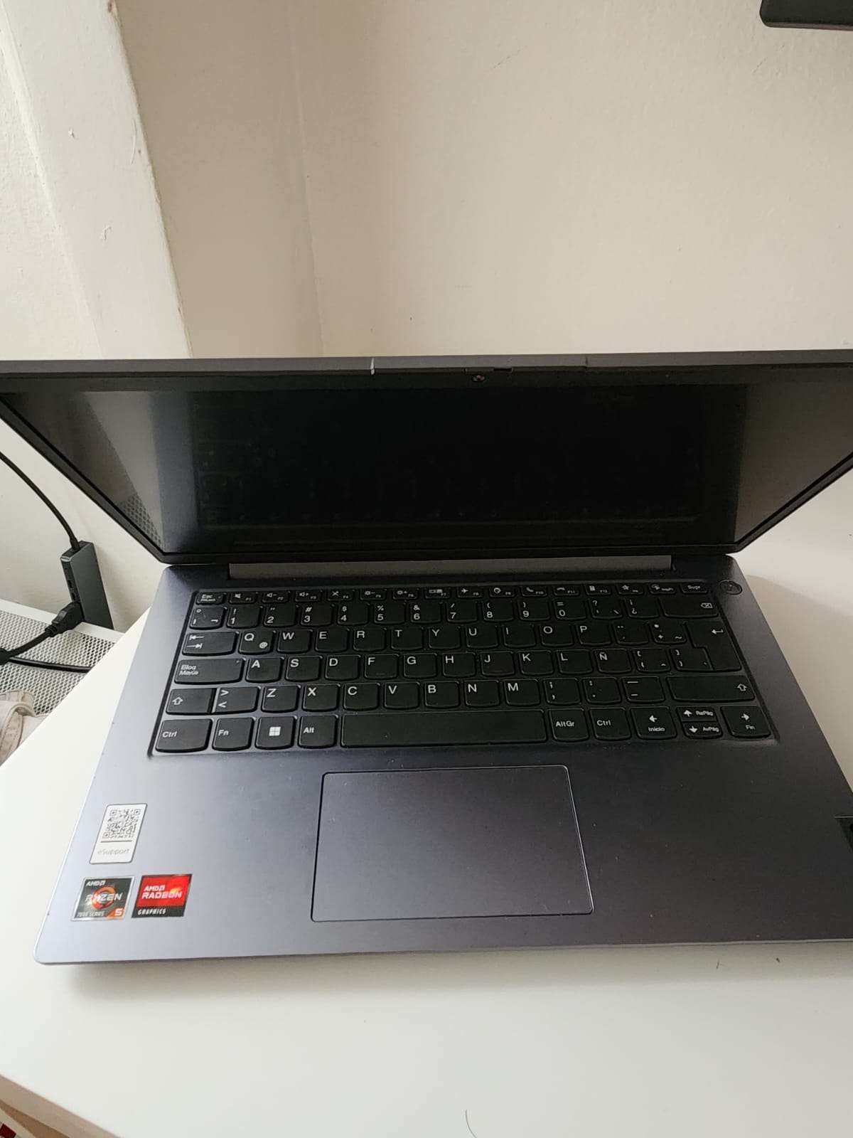 Lenovo Ideapad Slim 3 - miniatura 2
