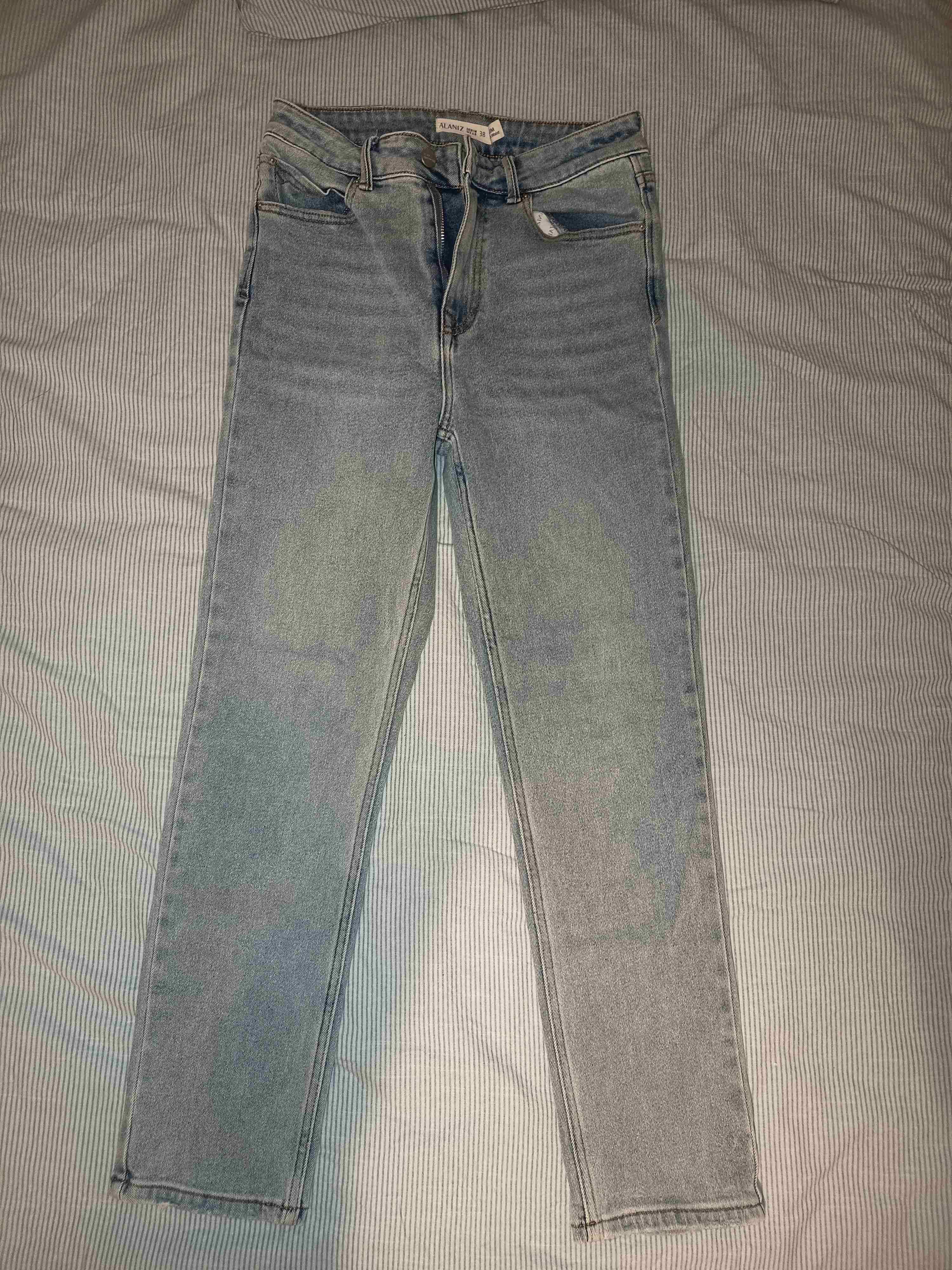 Jeans azul claro - miniatura 2