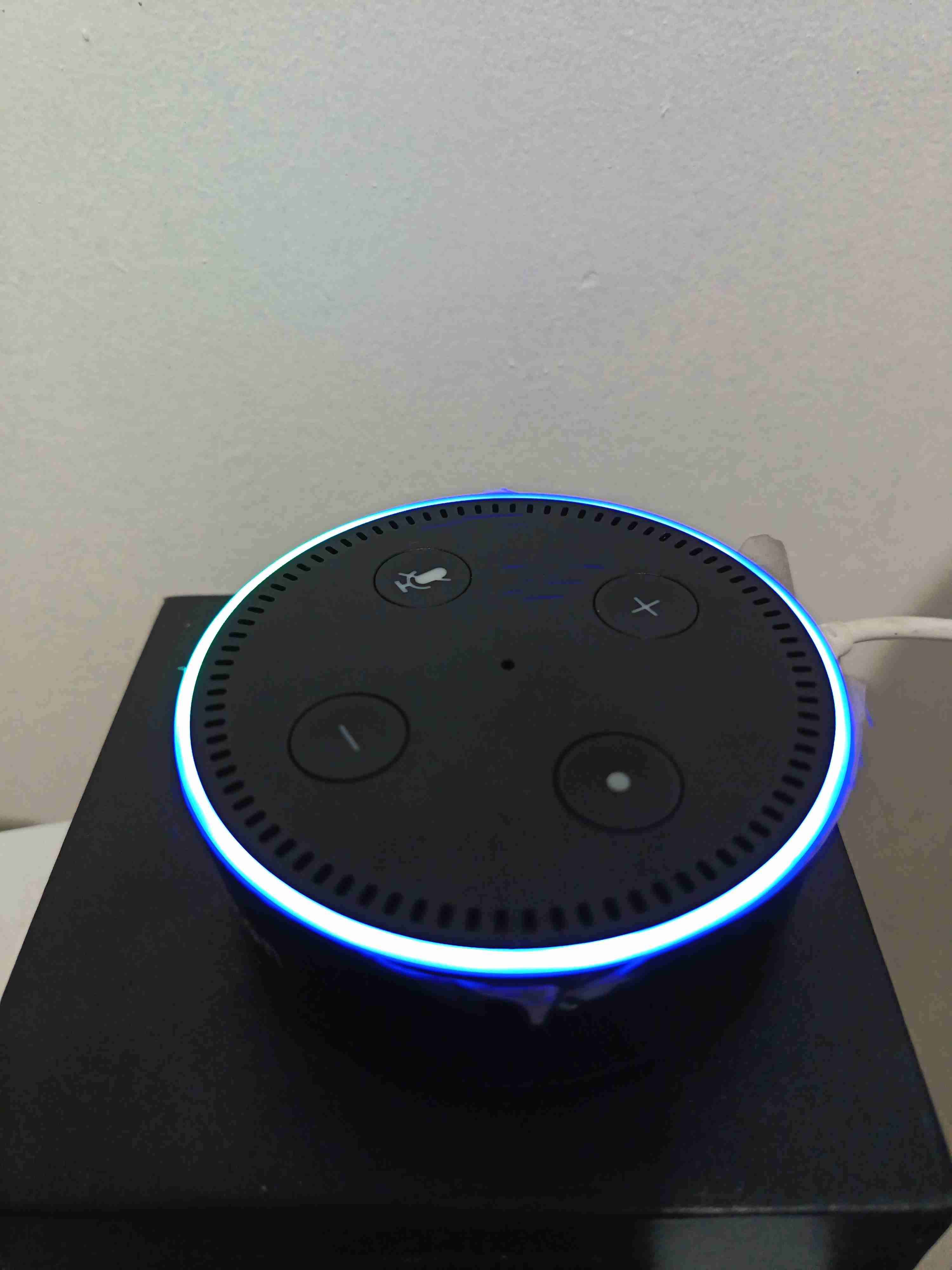 Amazon echo dot segunda generación - miniatura 1