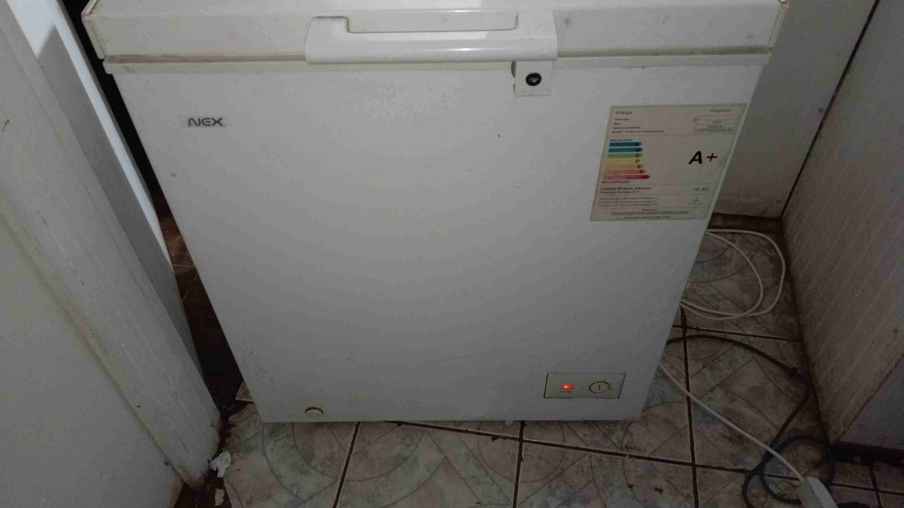 Congelador horizontal grande marca NEX - miniatura 2