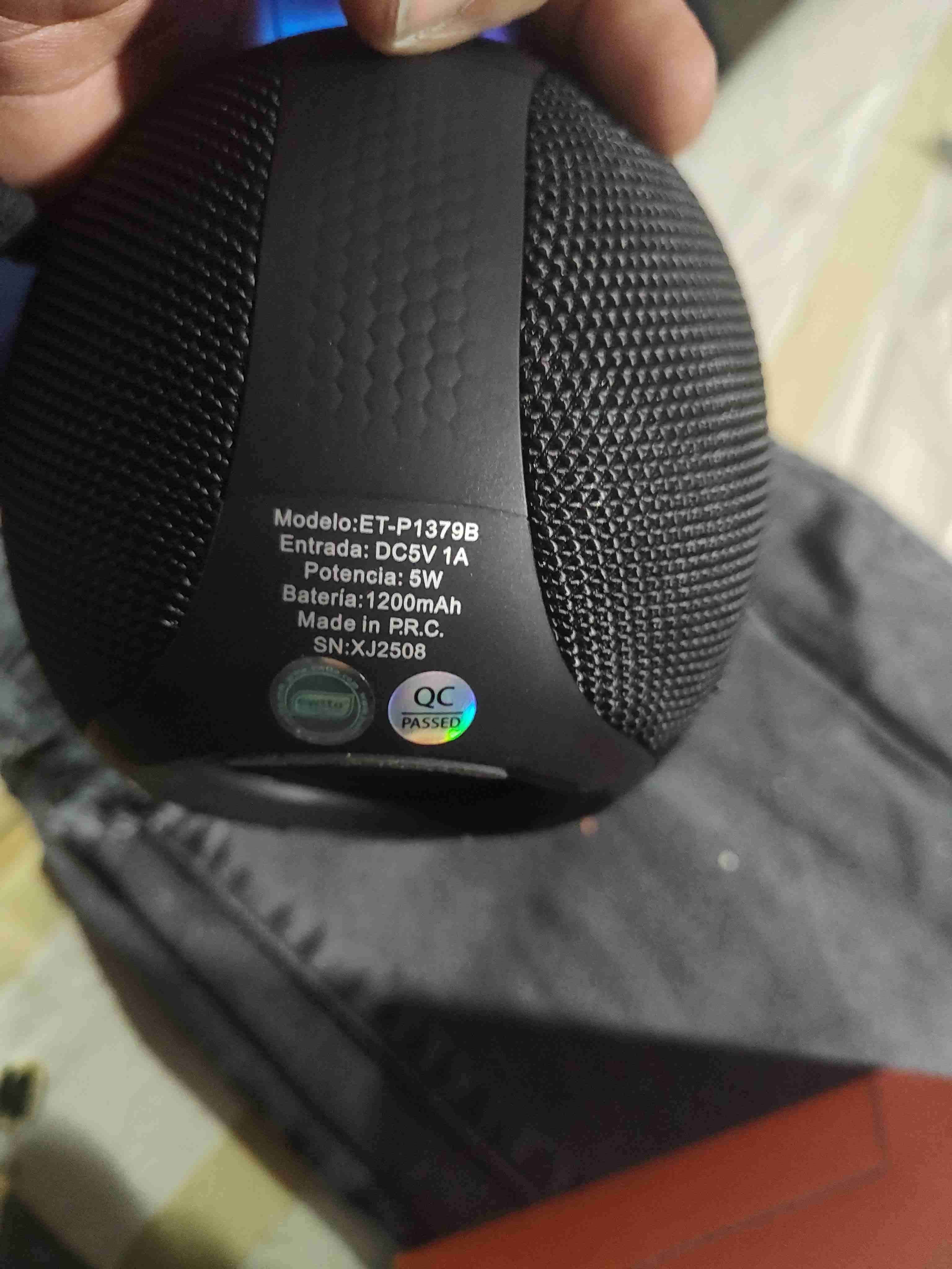 Parlante portátil Ewto LED RGB - miniatura 5