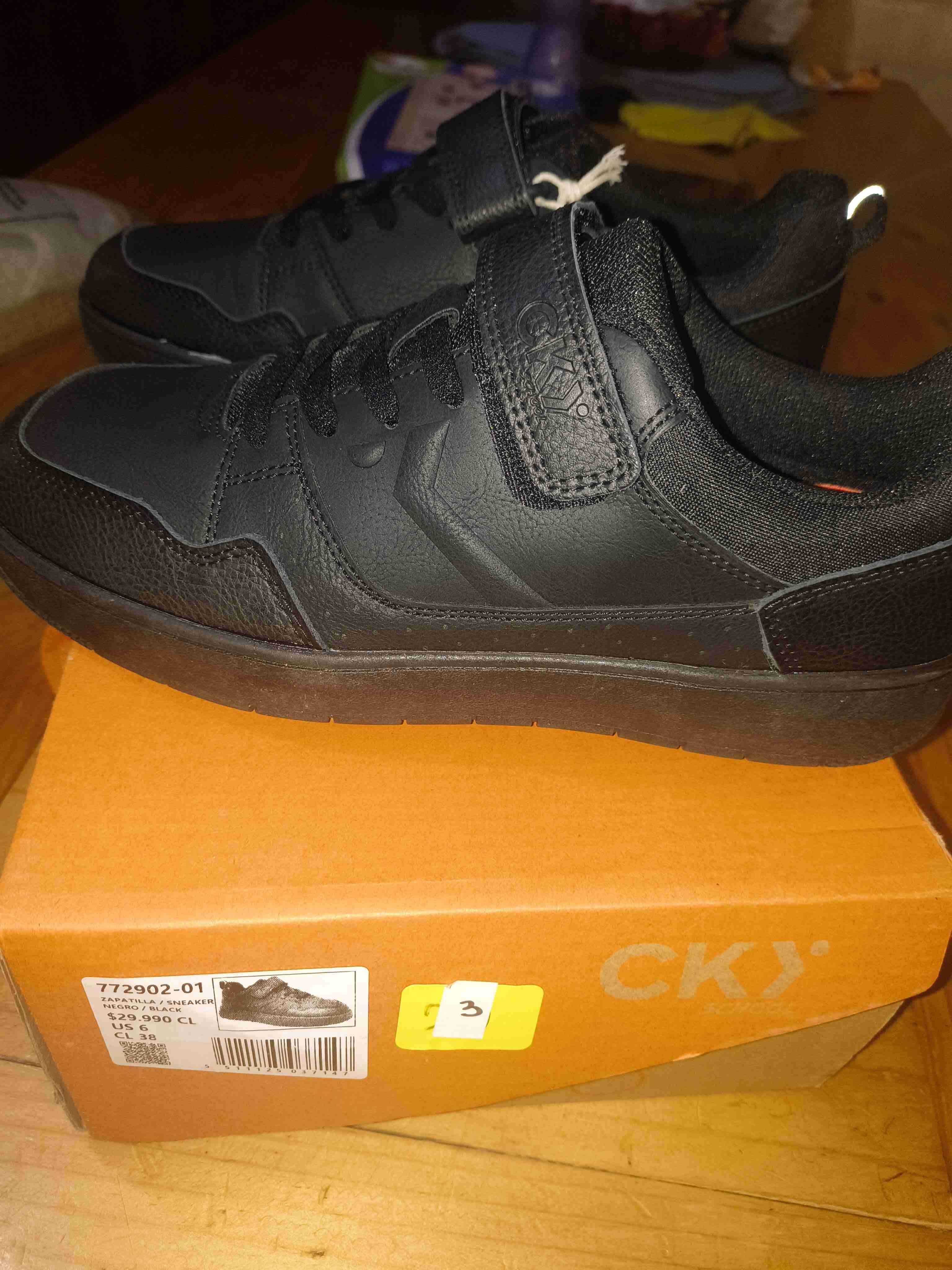 Zapatillas negras CKY - miniatura 2