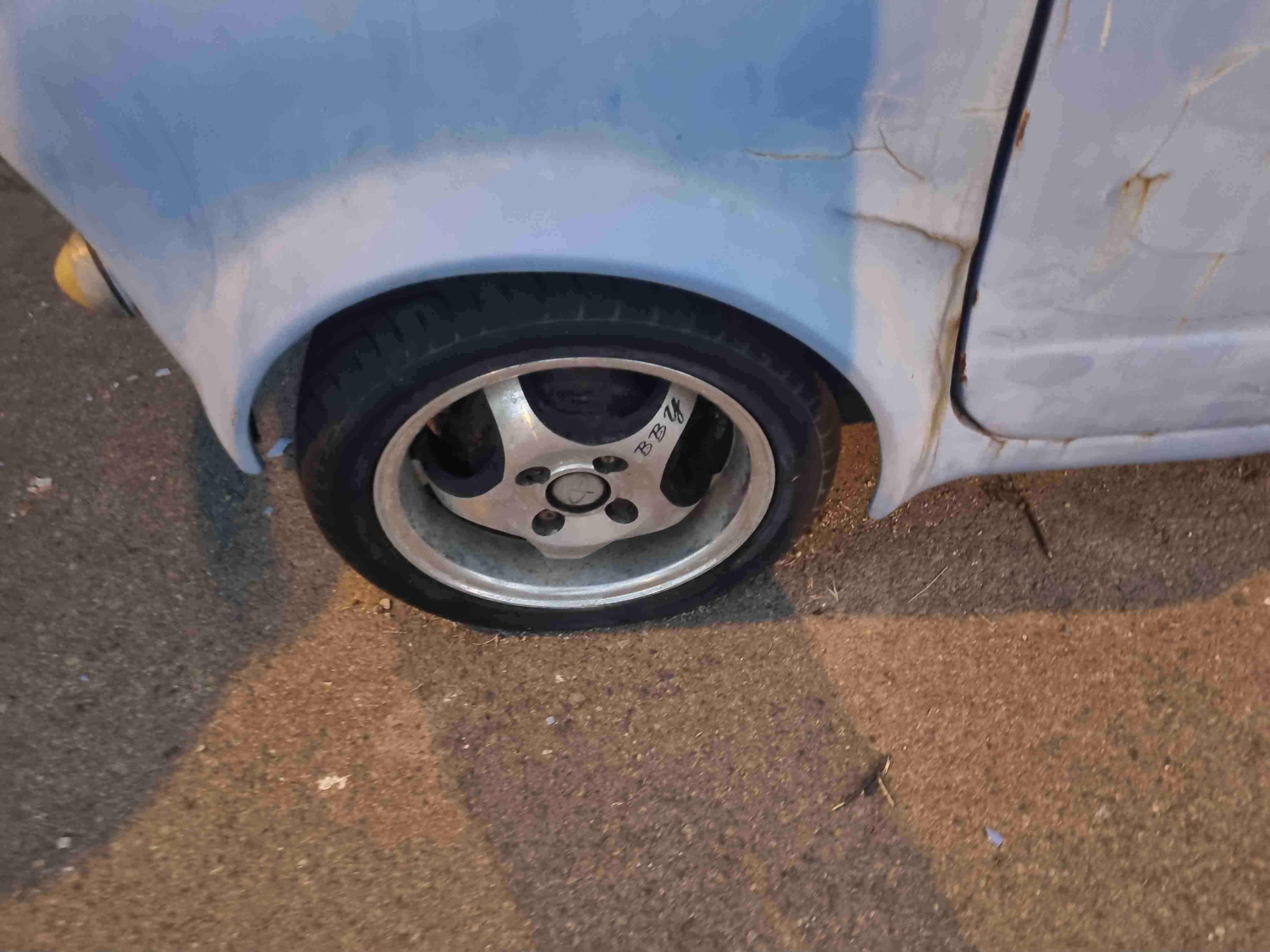 Zastava 750 año 1981 - miniatura 3