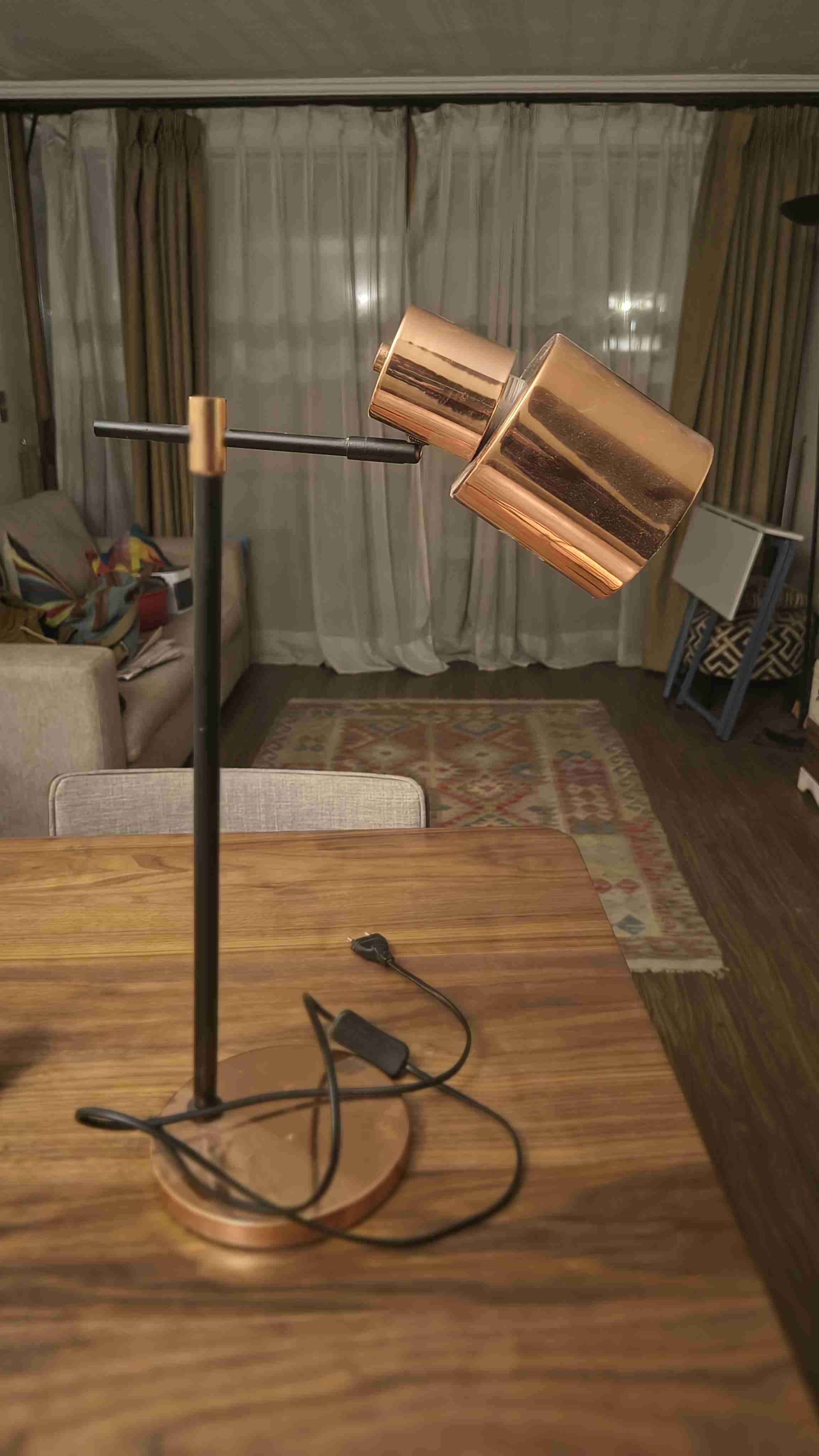 Lámpara de mesa cobre moderno - miniatura 1