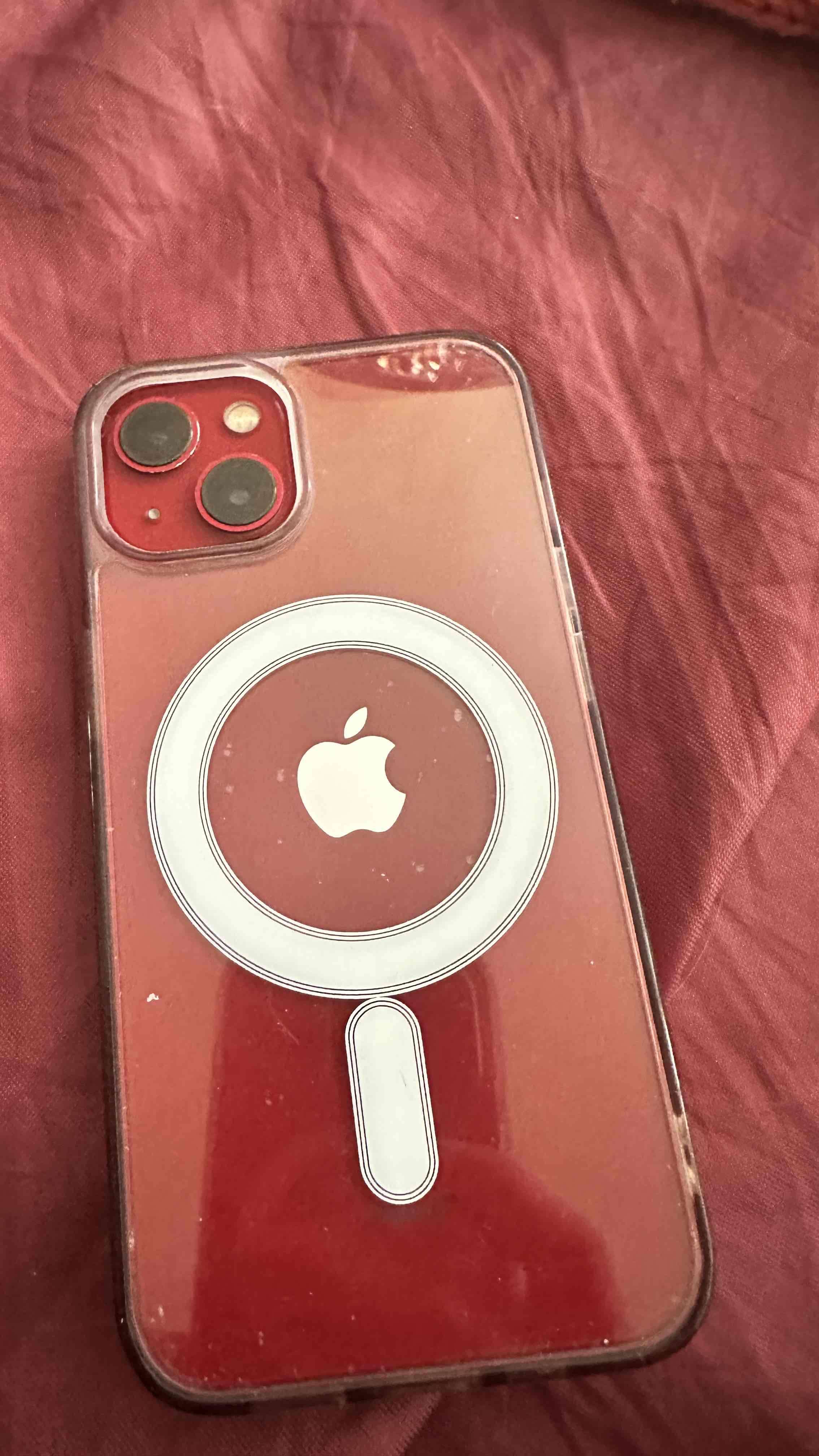 Iphone 13 con cargador y accesorios - miniatura 2