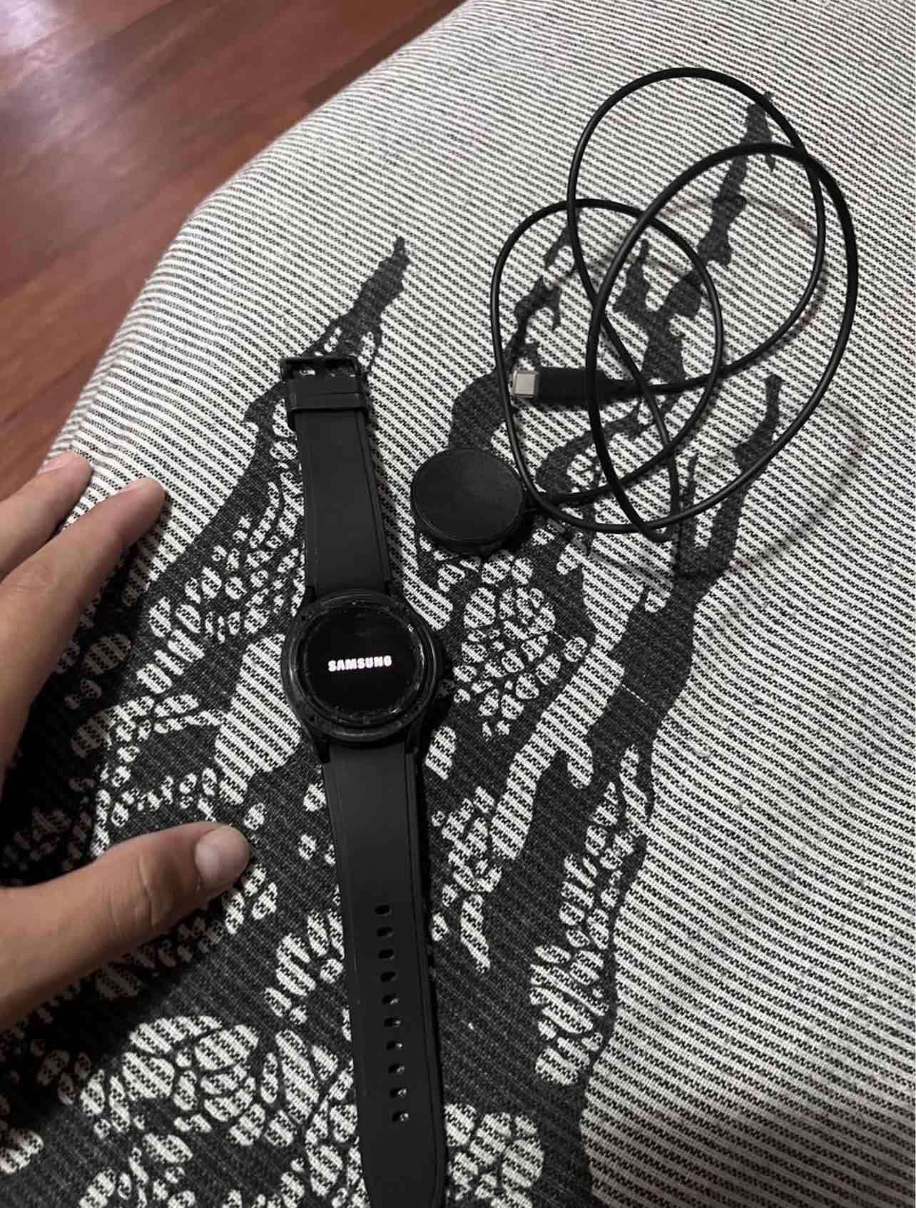 Reloj inteligente Samsung negro - miniatura 4