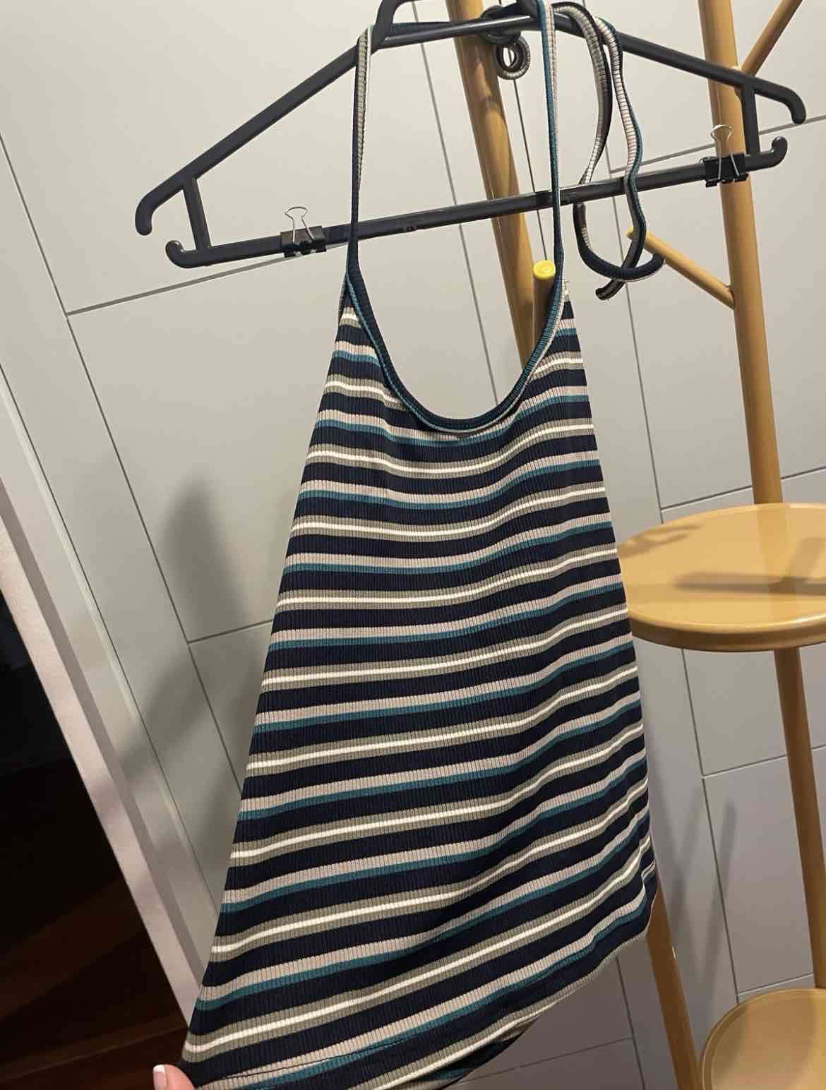 Top halter rayado verde y blanco - miniatura 5