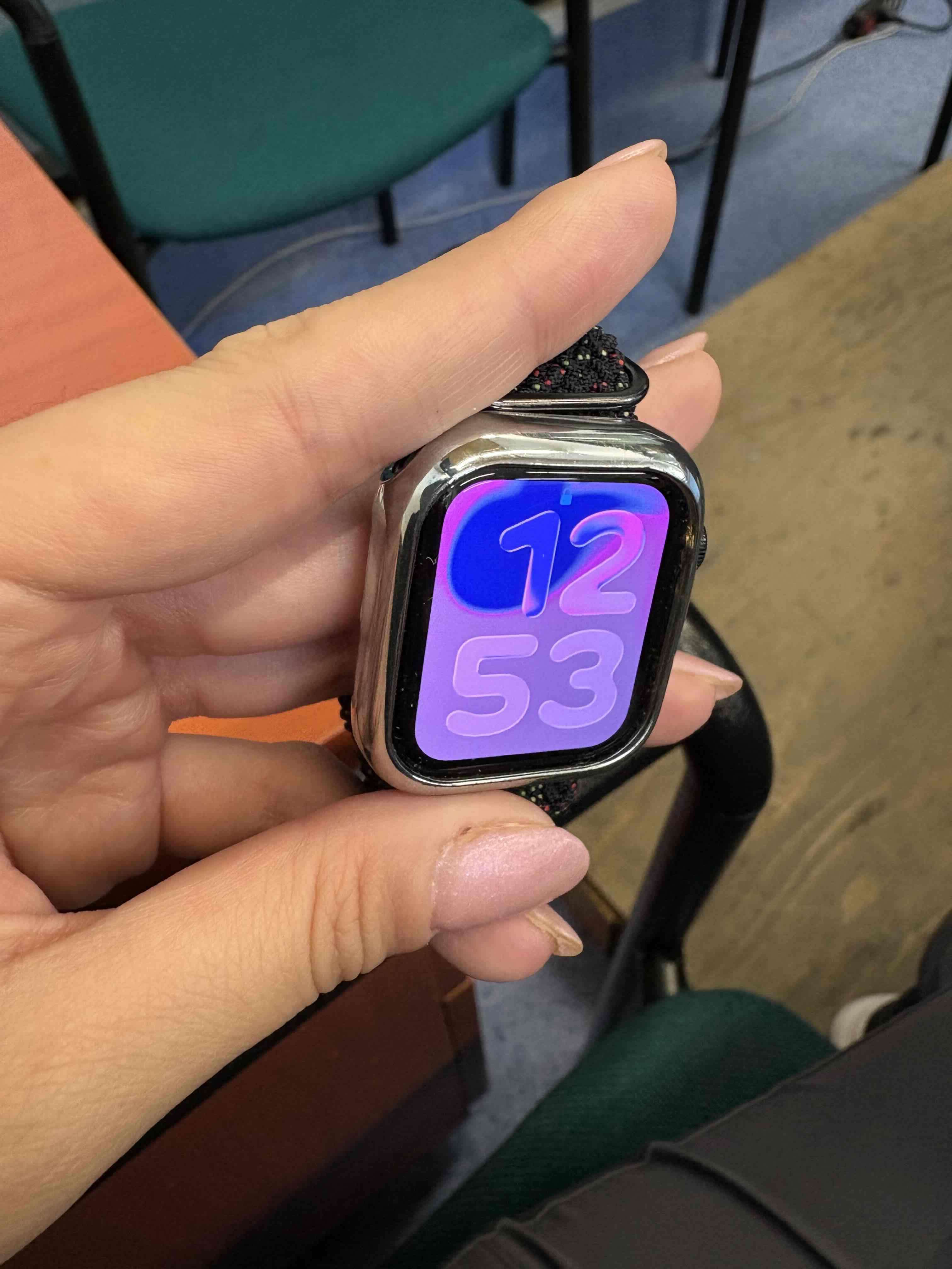 Apple watch SE 2da generación 40mm - miniatura 2