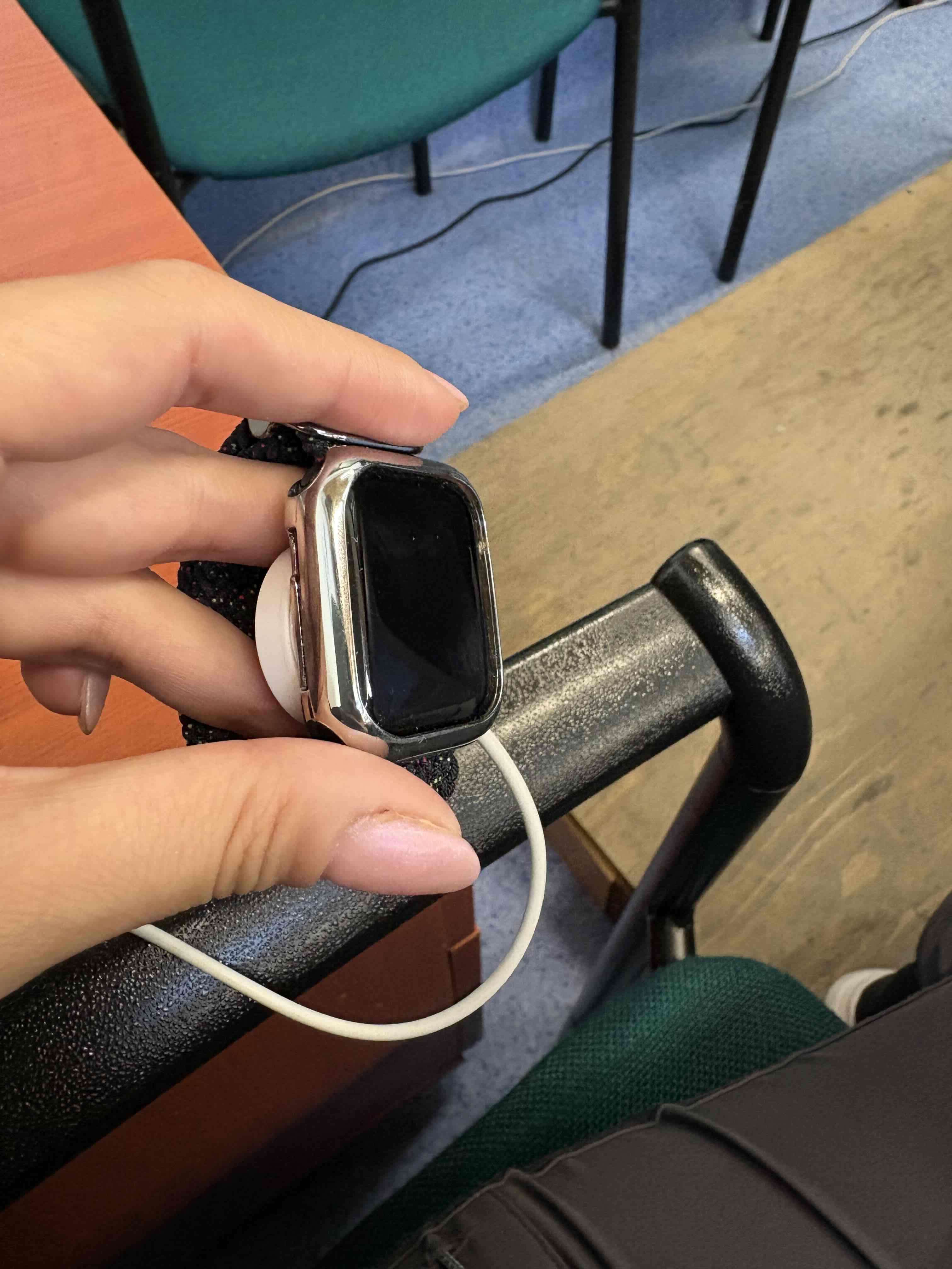 Apple watch SE 2da generación 40mm - miniatura 4