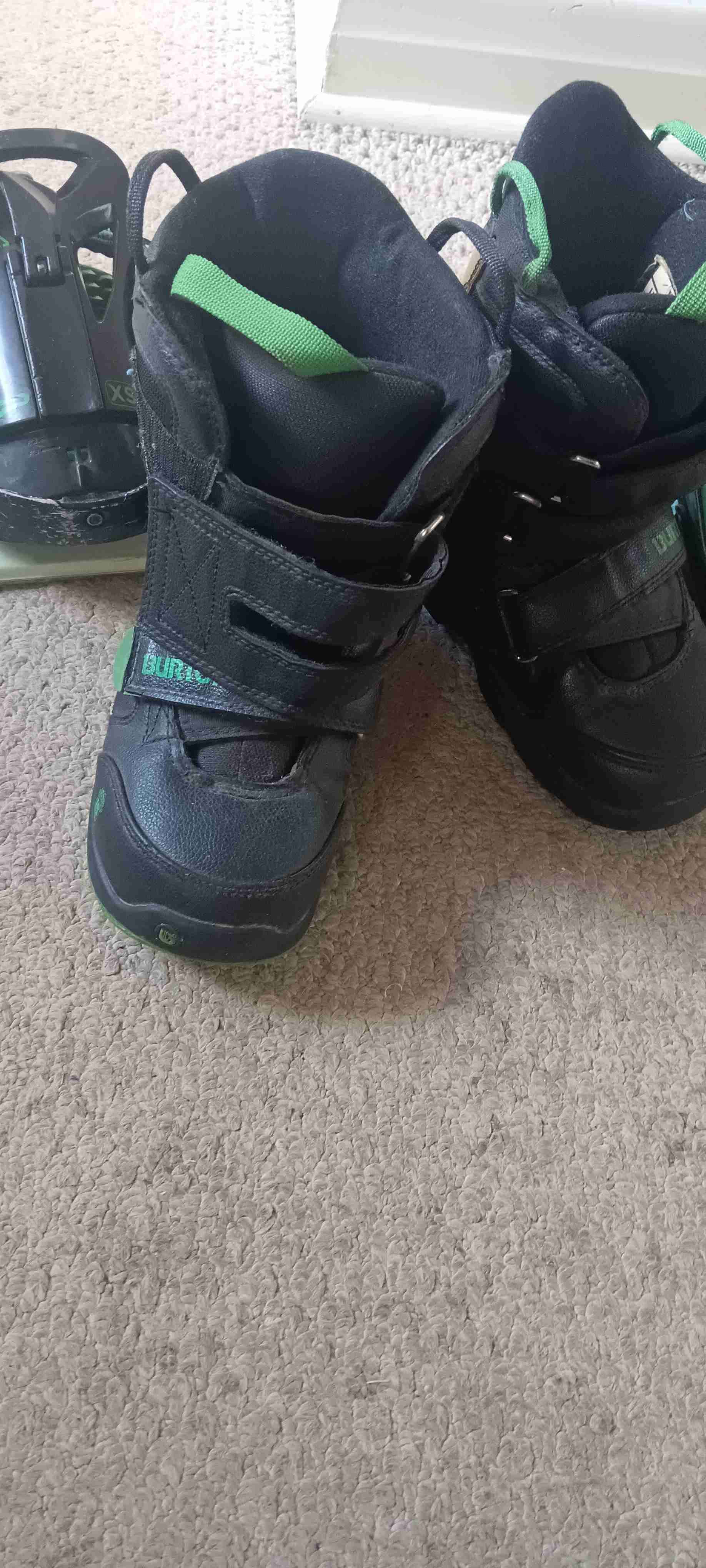 Tabla de snowboard Burton negra - miniatura 3