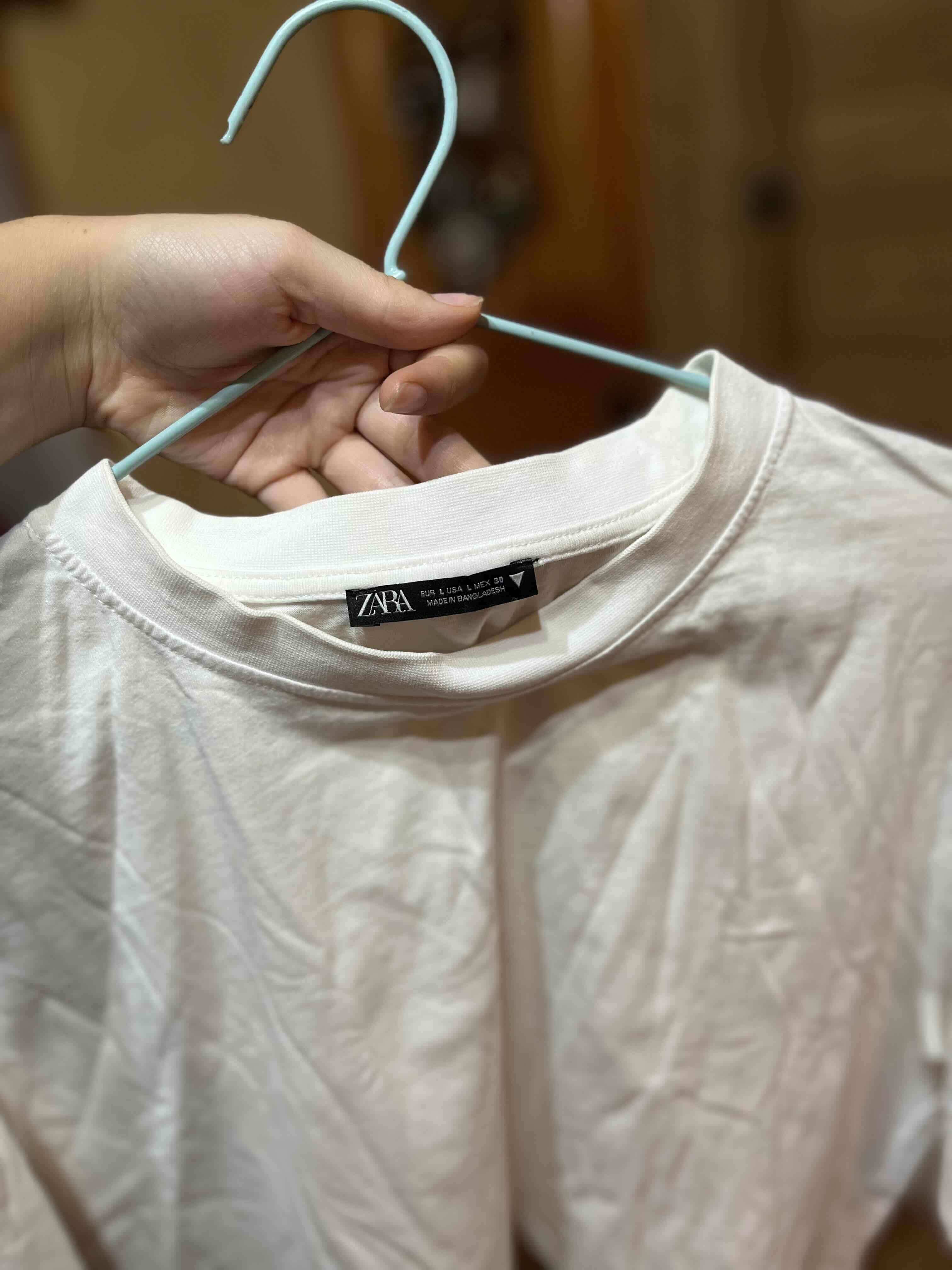 Polera negra básica - miniatura 4