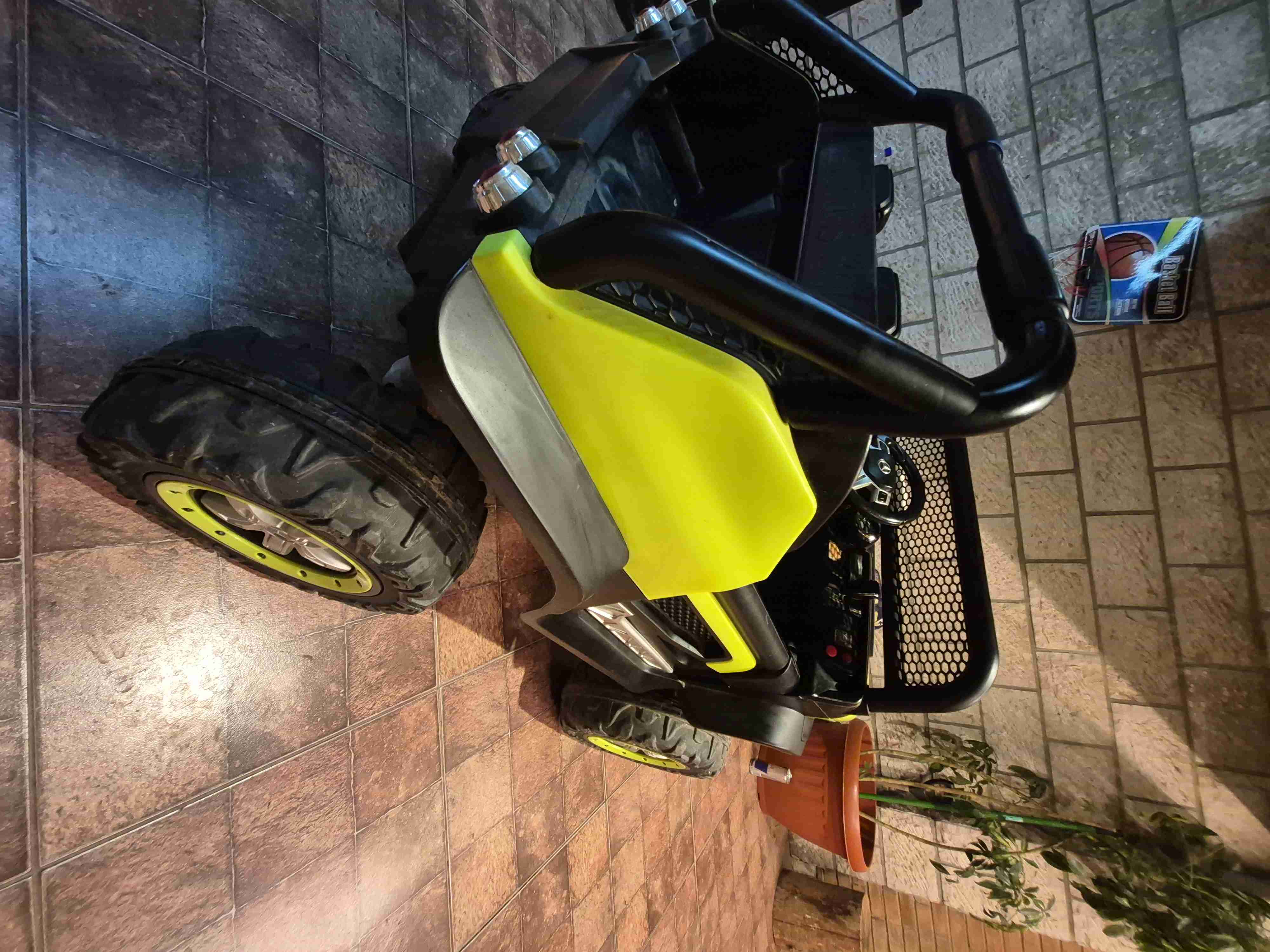 Mercedes Benz Unimog XXL 4x4 eléctrico – poco uso - miniatura 5