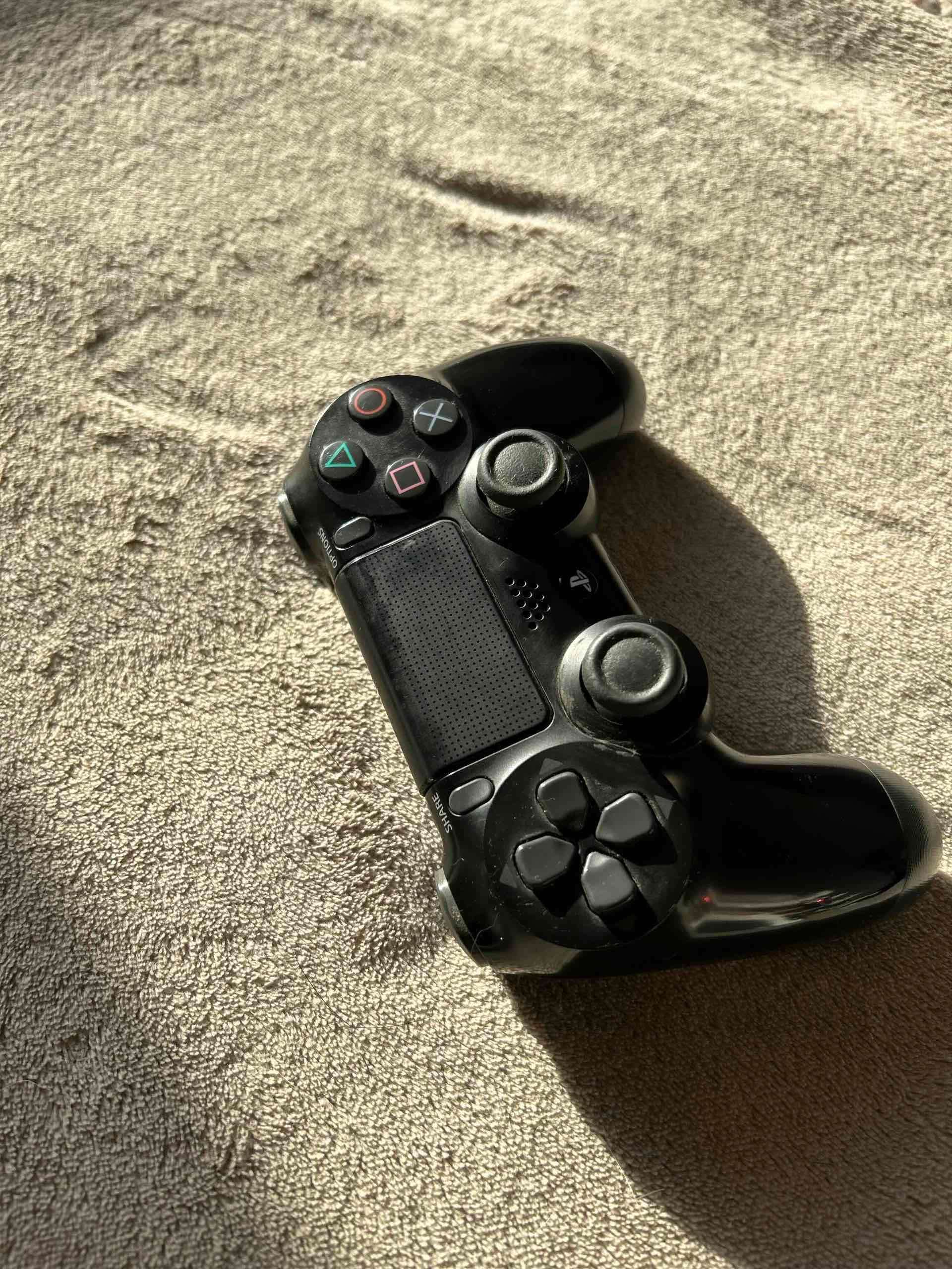 Consola PS4 con juegos - miniatura 3