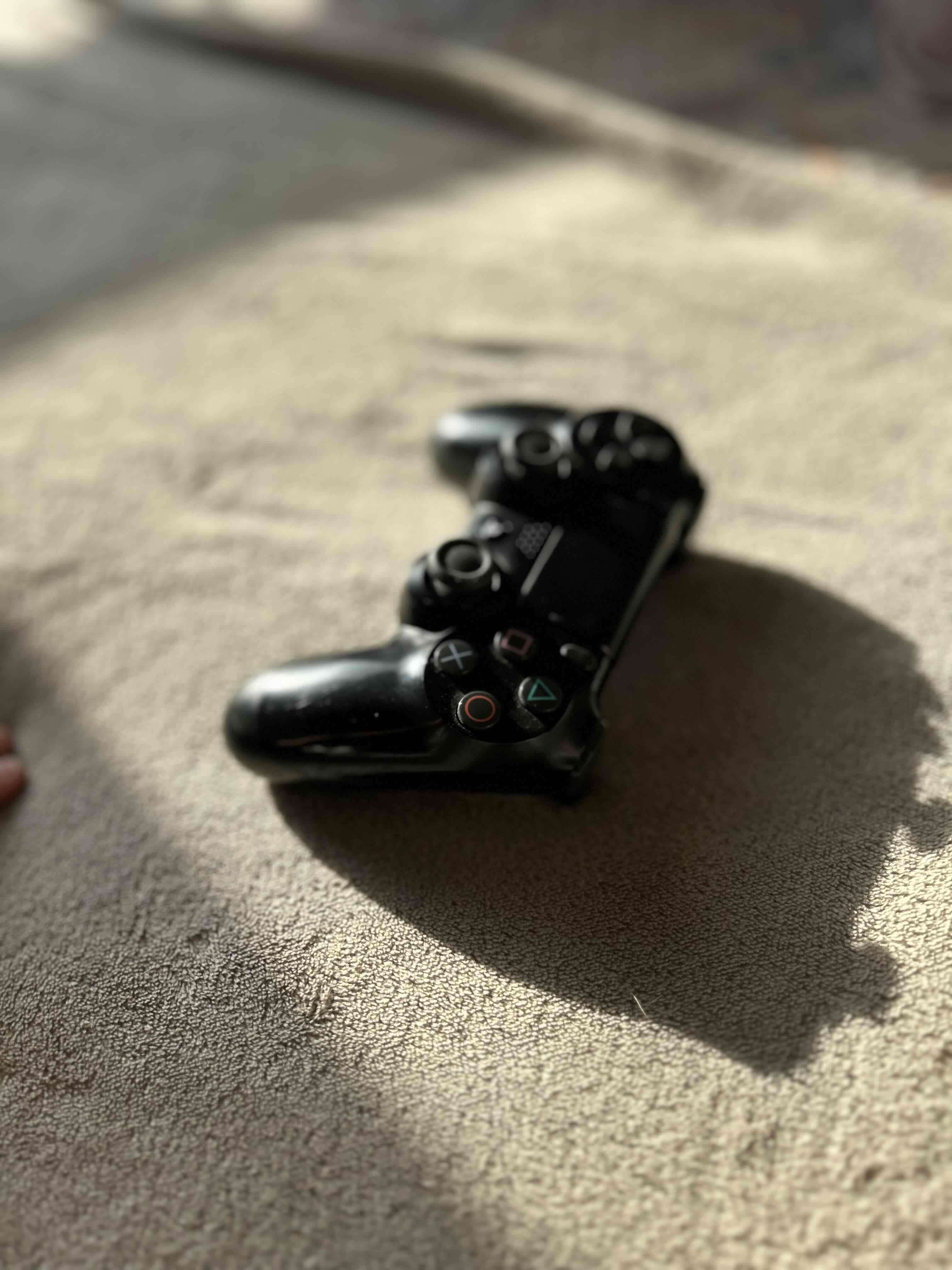 Consola PS4 con juegos - miniatura 4