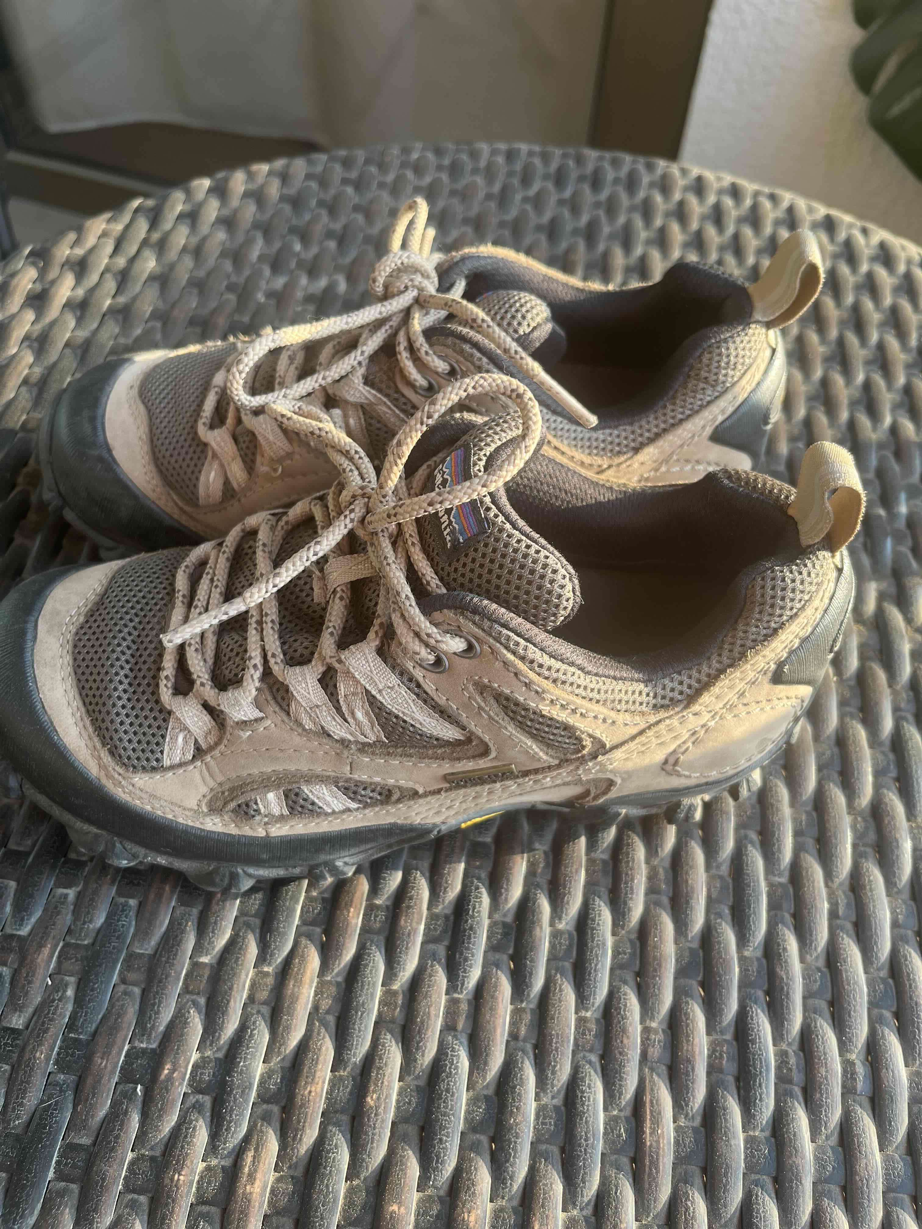 Zapatillas trekking gris y beige talla 35 - miniatura 3