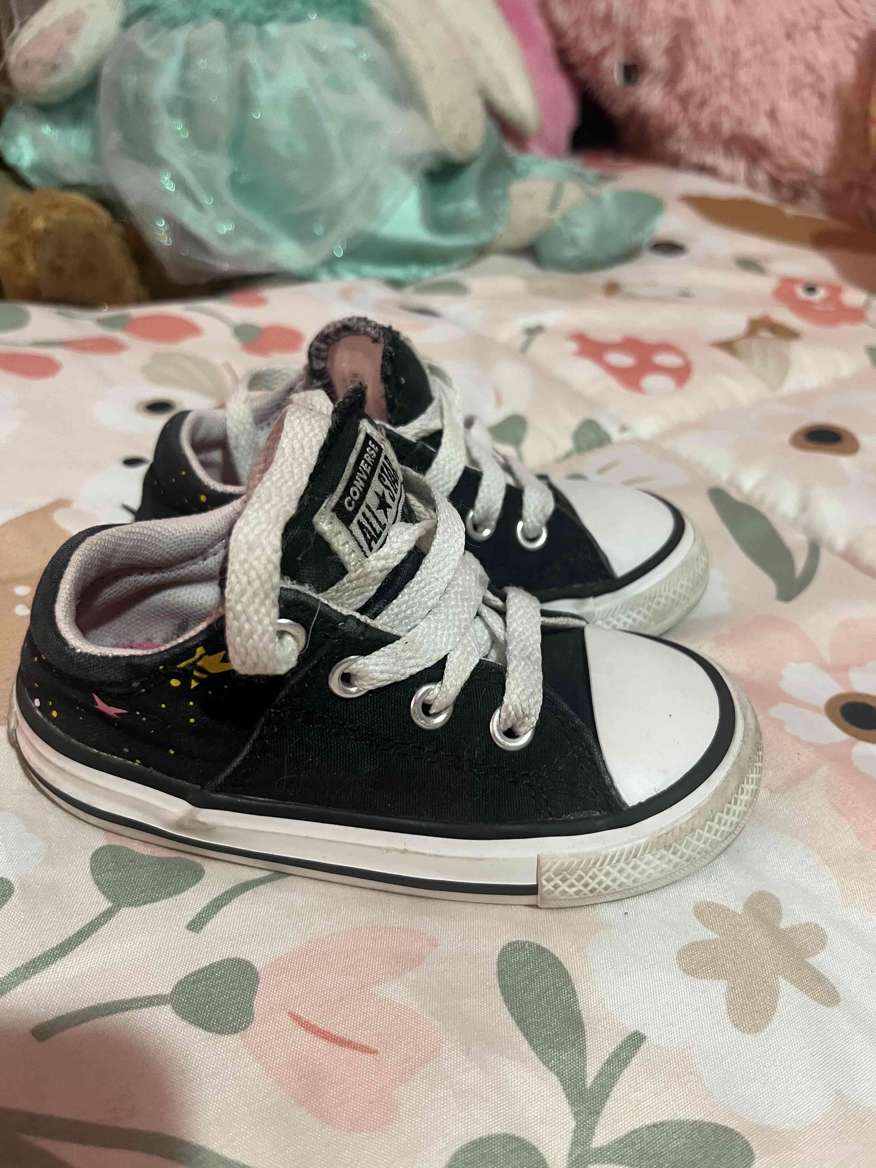 Botas negras para niñas con lazo - miniatura 2