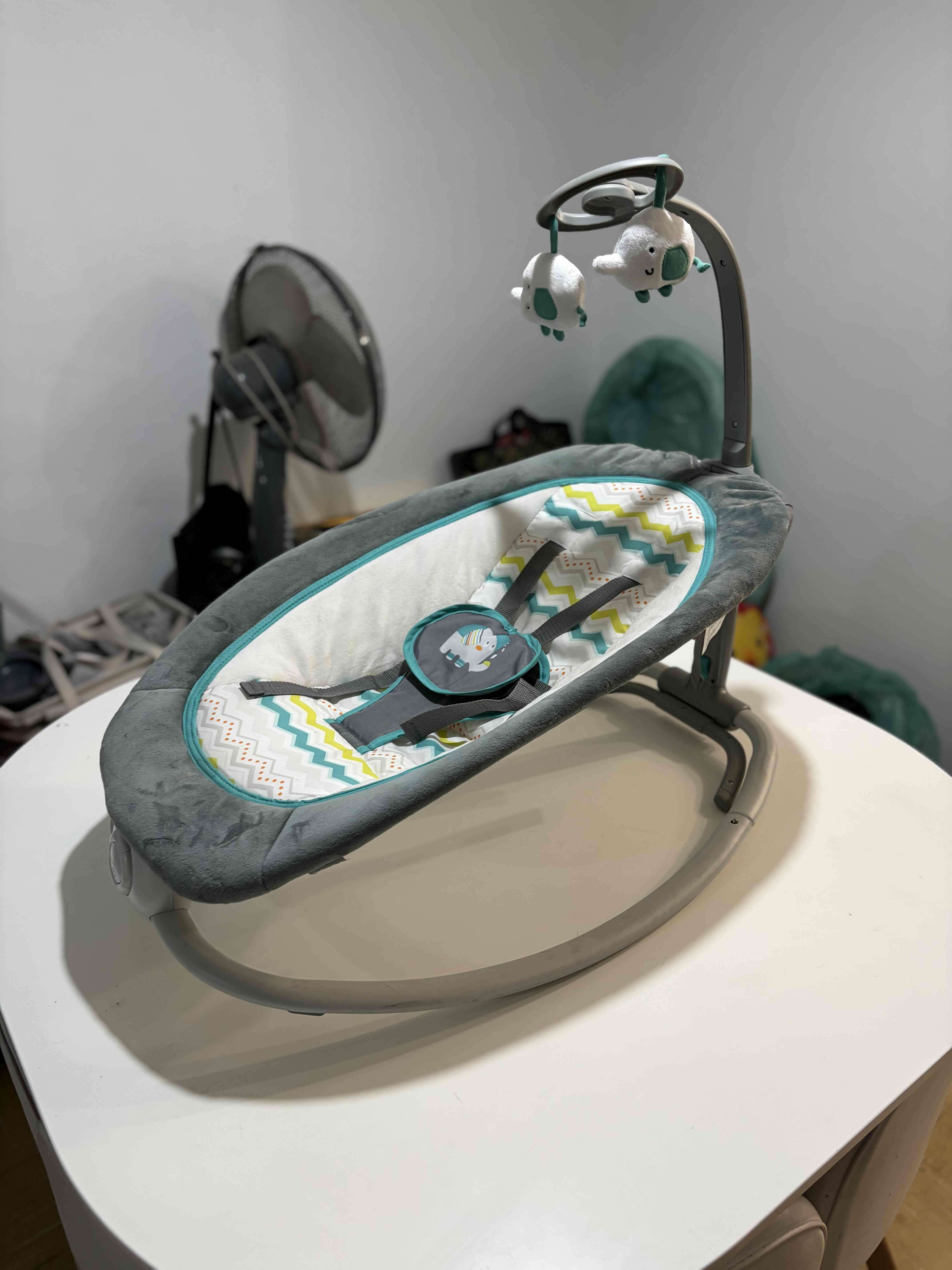 Silla mecedora para bebé - miniatura 3